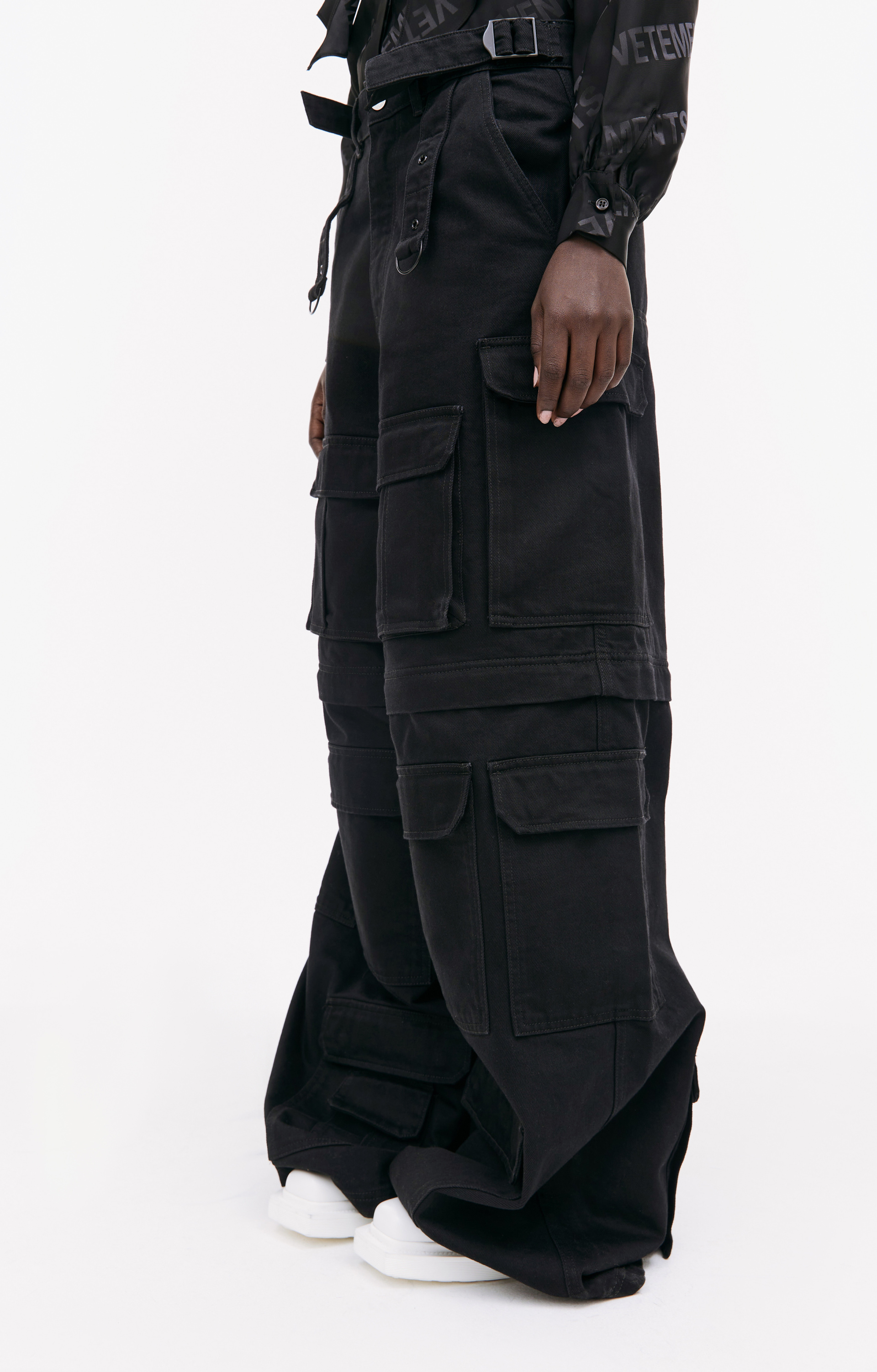 VETEMENTS Transforming сargo jeans