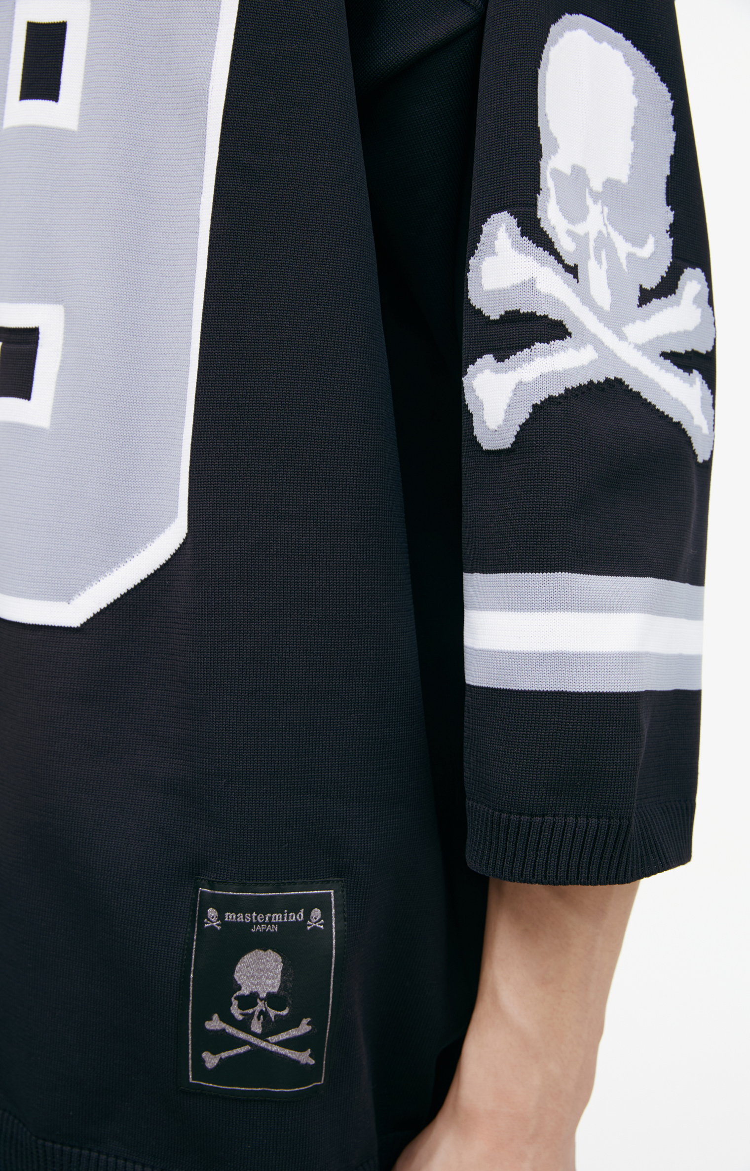 Buy Mastermind WORLD men black sweatshirt jersey for $930 online