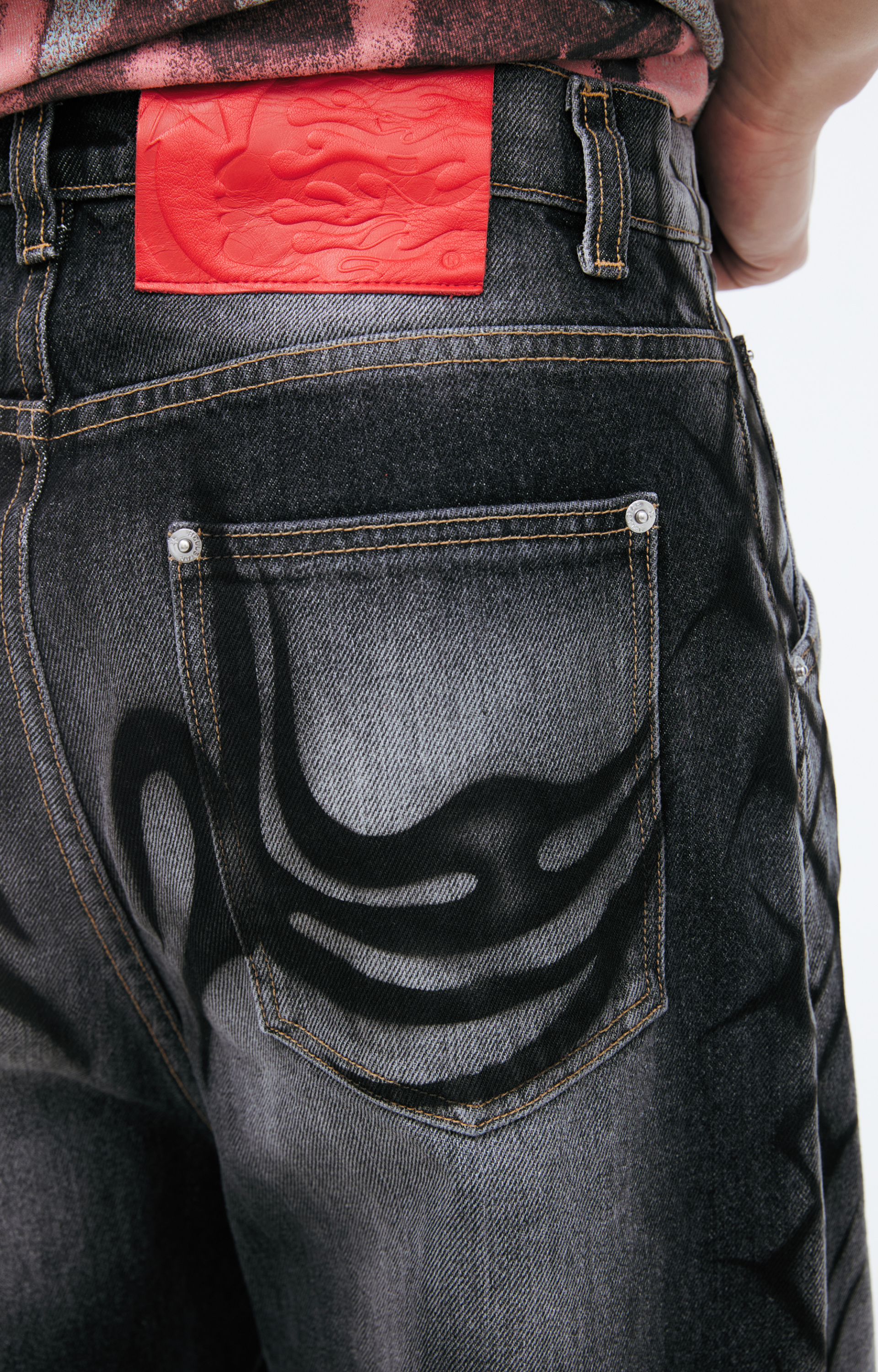 Hellstar Graffiti effect jeans