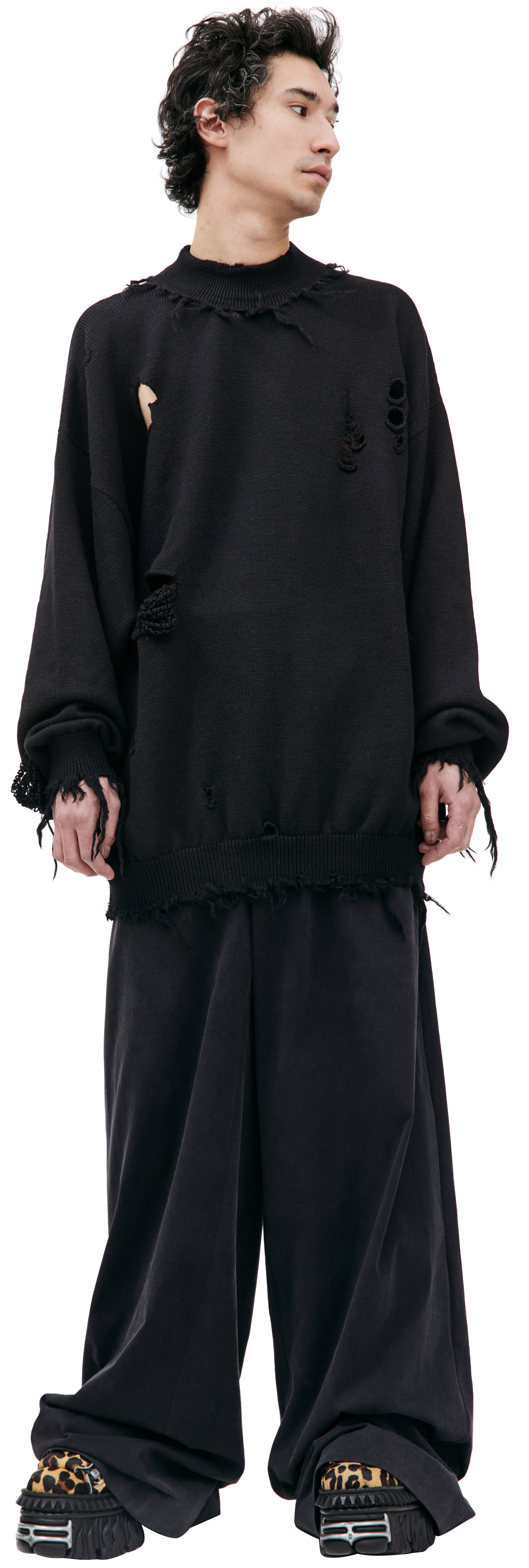 VETEMENTS Wool distressed sweater