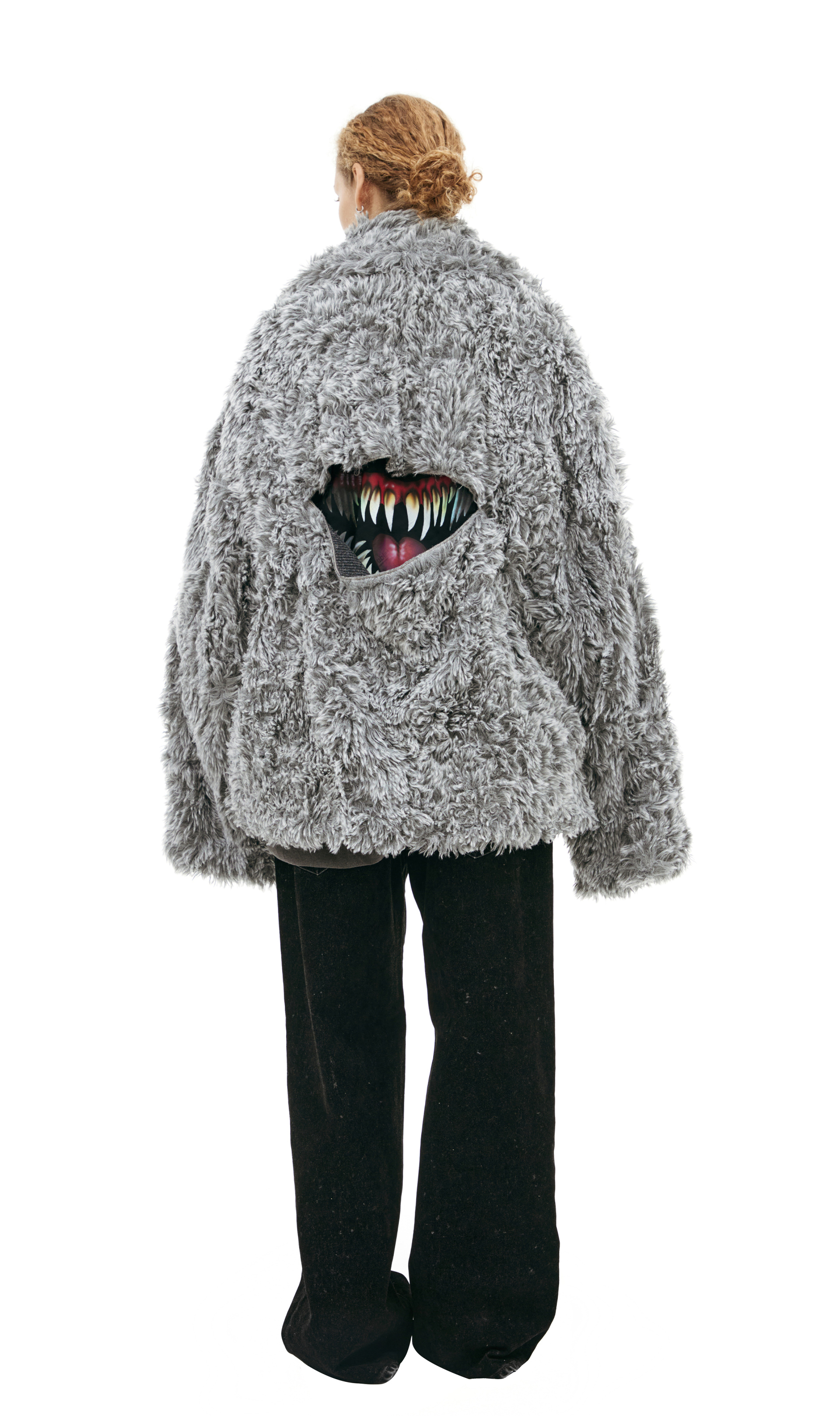 Doublet Куртка-25AW15BL228/GREY плюш, дырка на спине внутри зубы и язык, серая