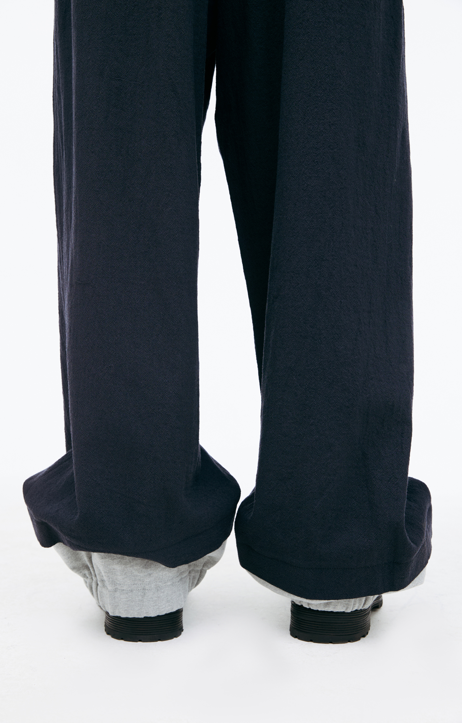 Maison Mihara Yasuhiro Pants with contrasting lining