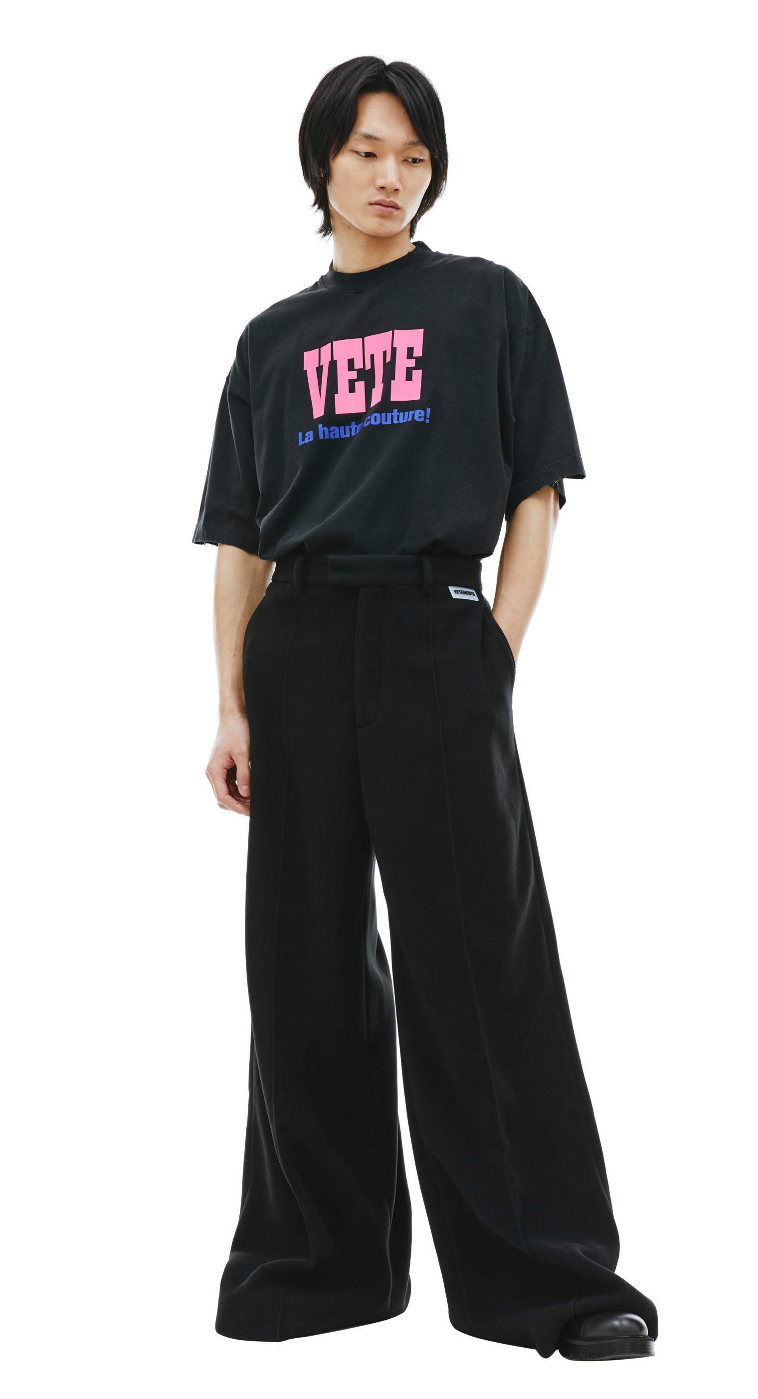 VETEMENTS Trousers
