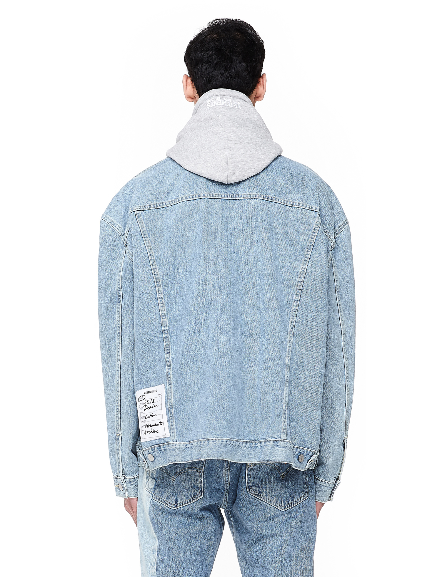 VETEMENTS Men\'s Oversized Hooded Denim Jacket
