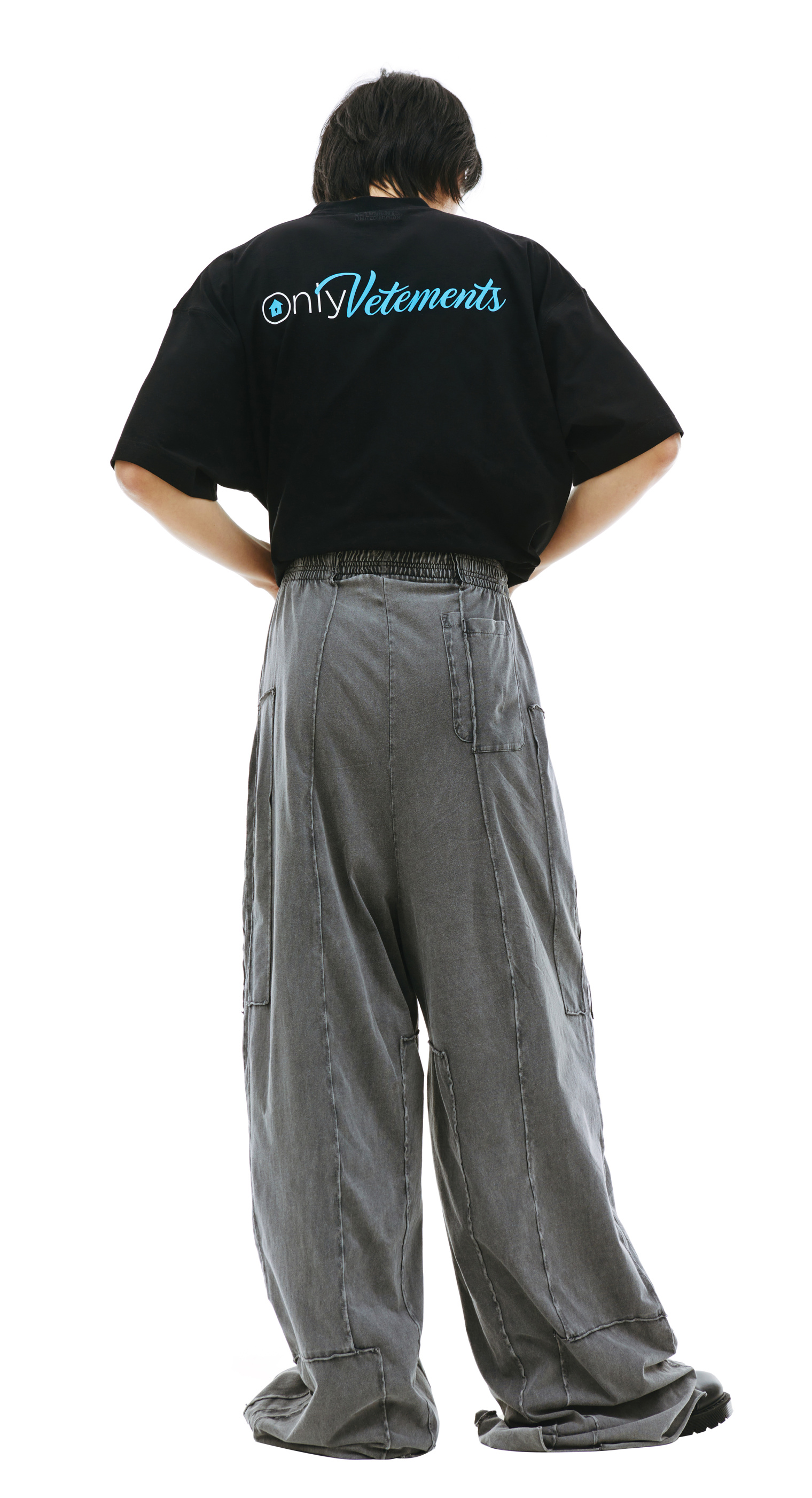 VETEMENTS Широкие брюки с выстиранным эффектом