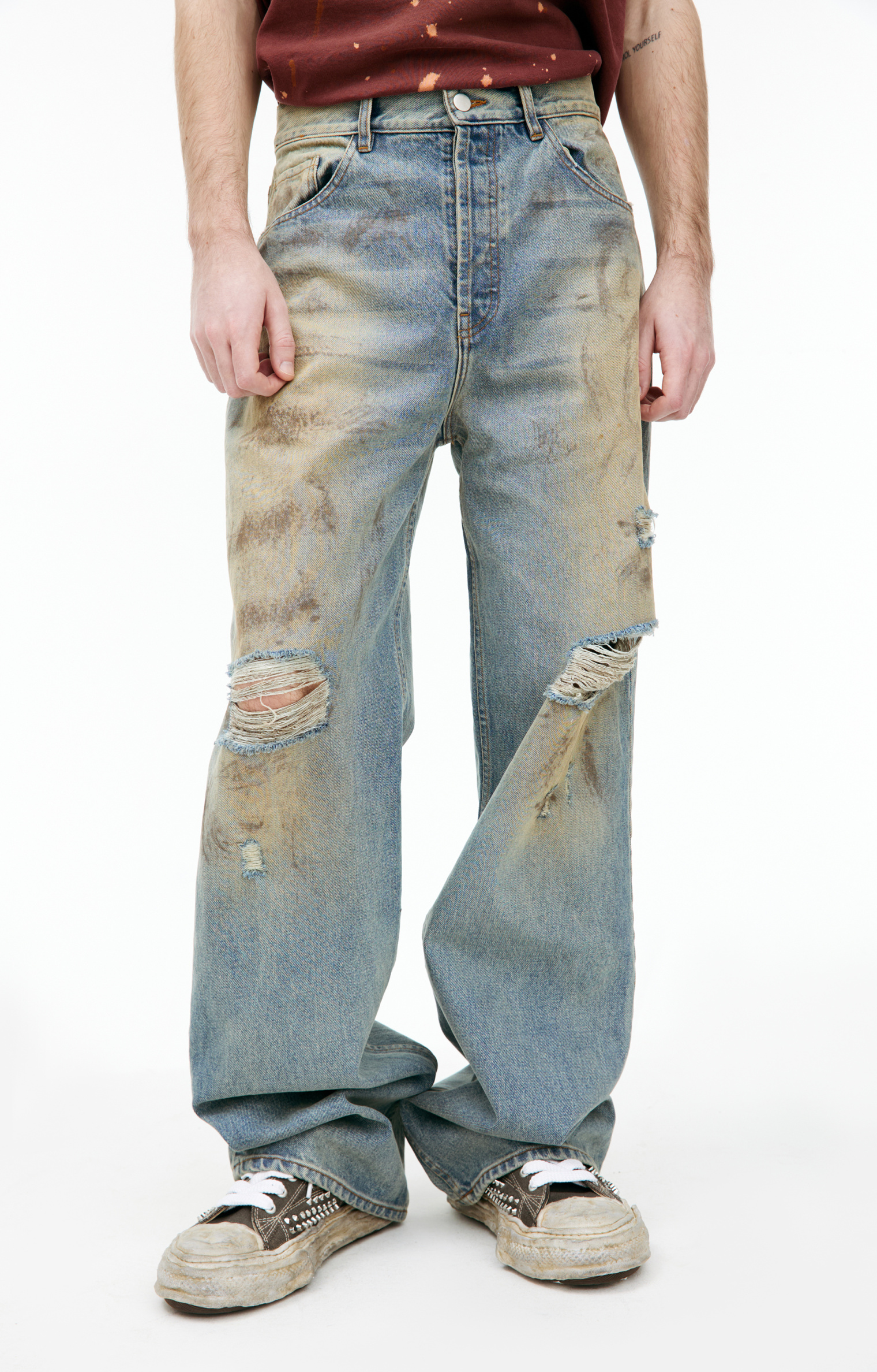 Satoshi Nakamoto Straight jeans with mud effect