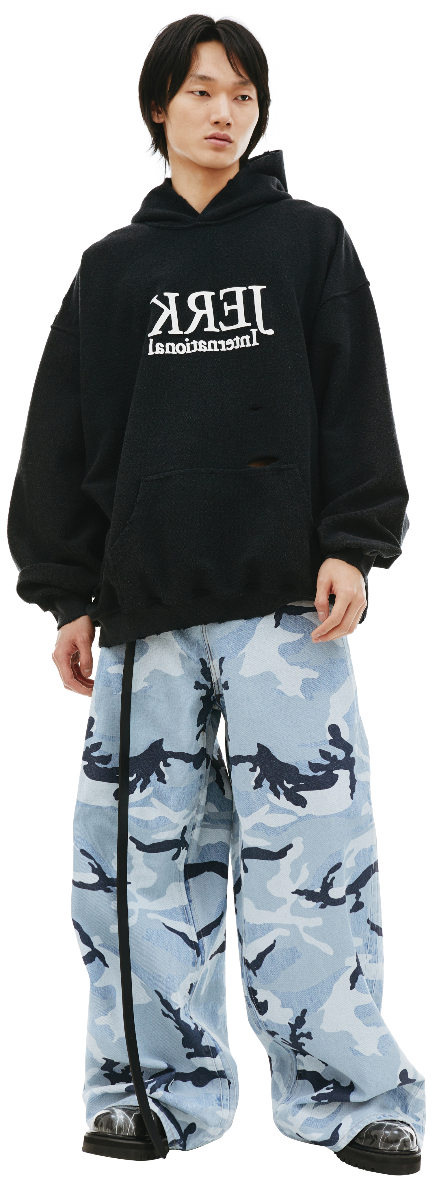 VETEMENTS Destroyed Jerk hoodie
