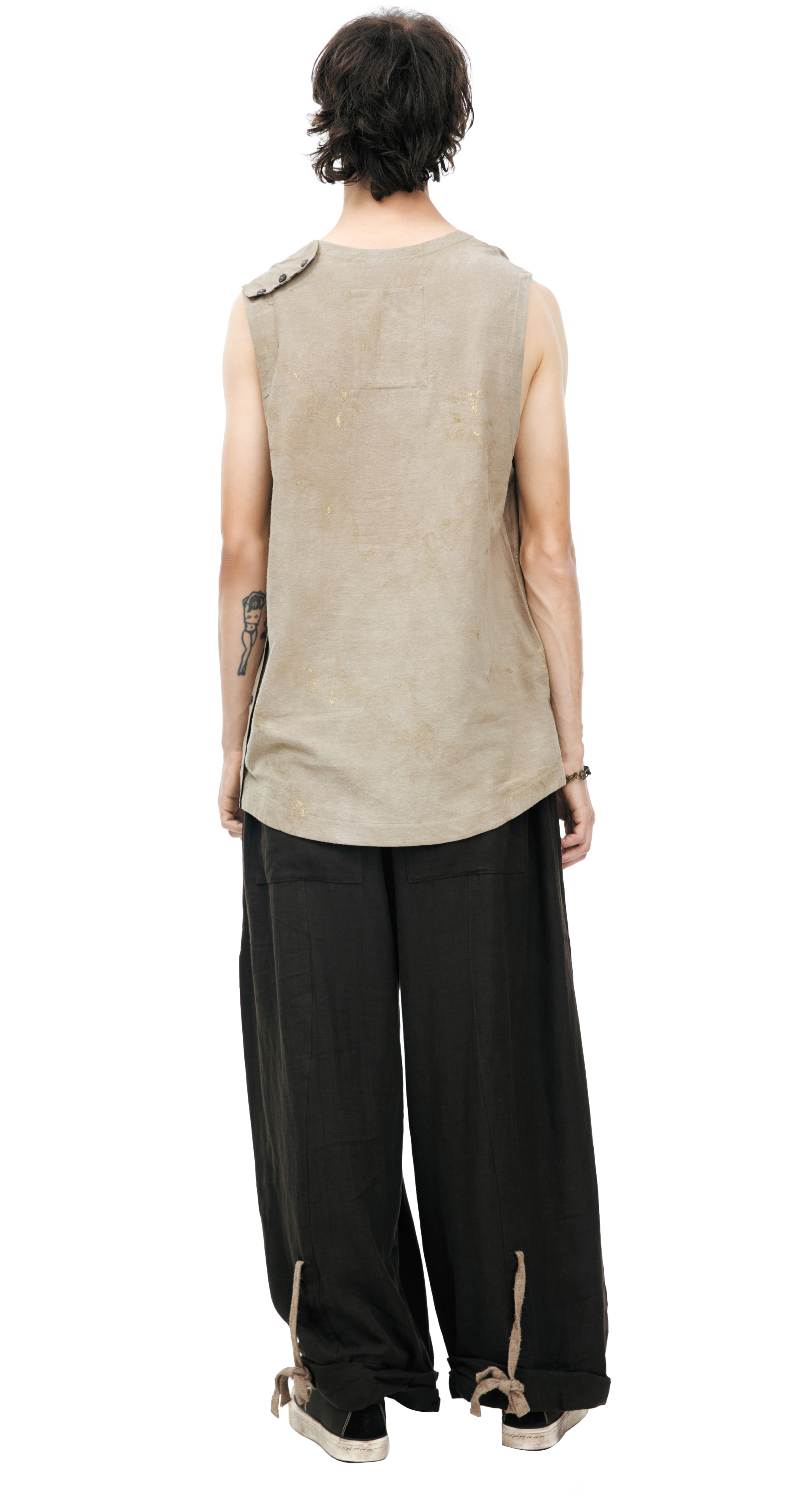 Ziggy Chen Trousers with an elastic waistband