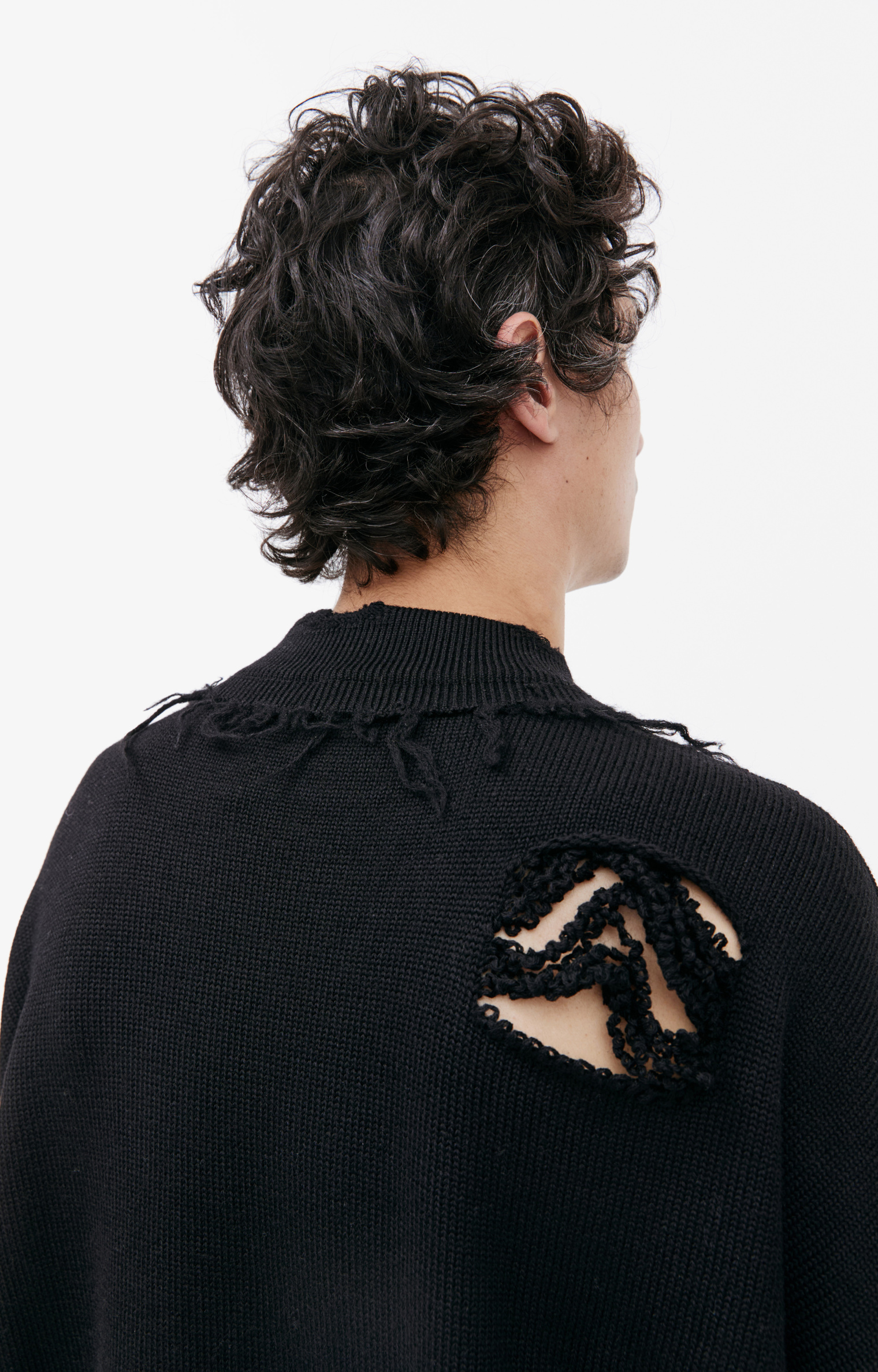 VETEMENTS Wool distressed sweater