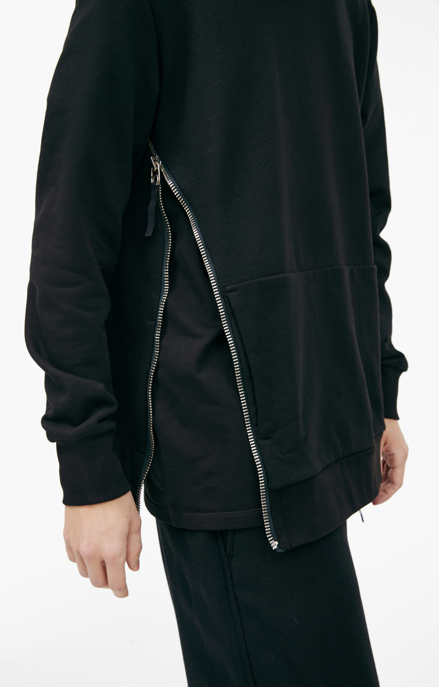 PLANIMETRY Black hoodie with zipper