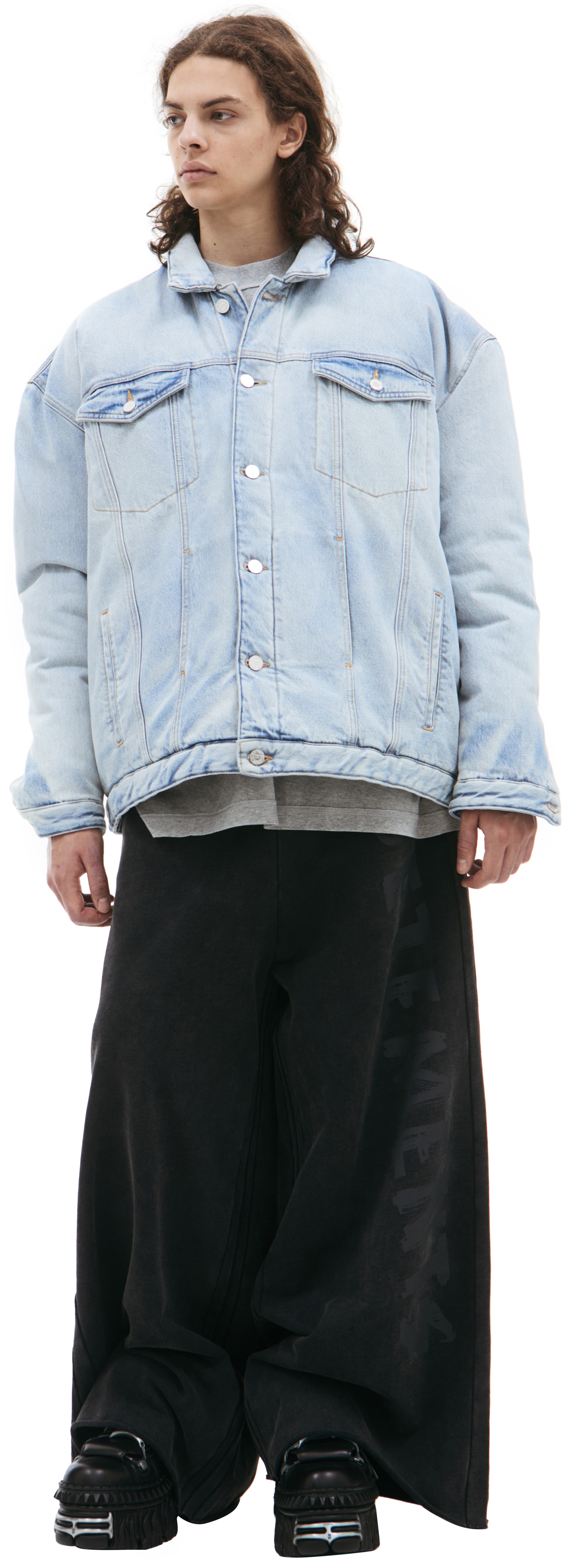 VETEMENTS Denim jacket with buttons