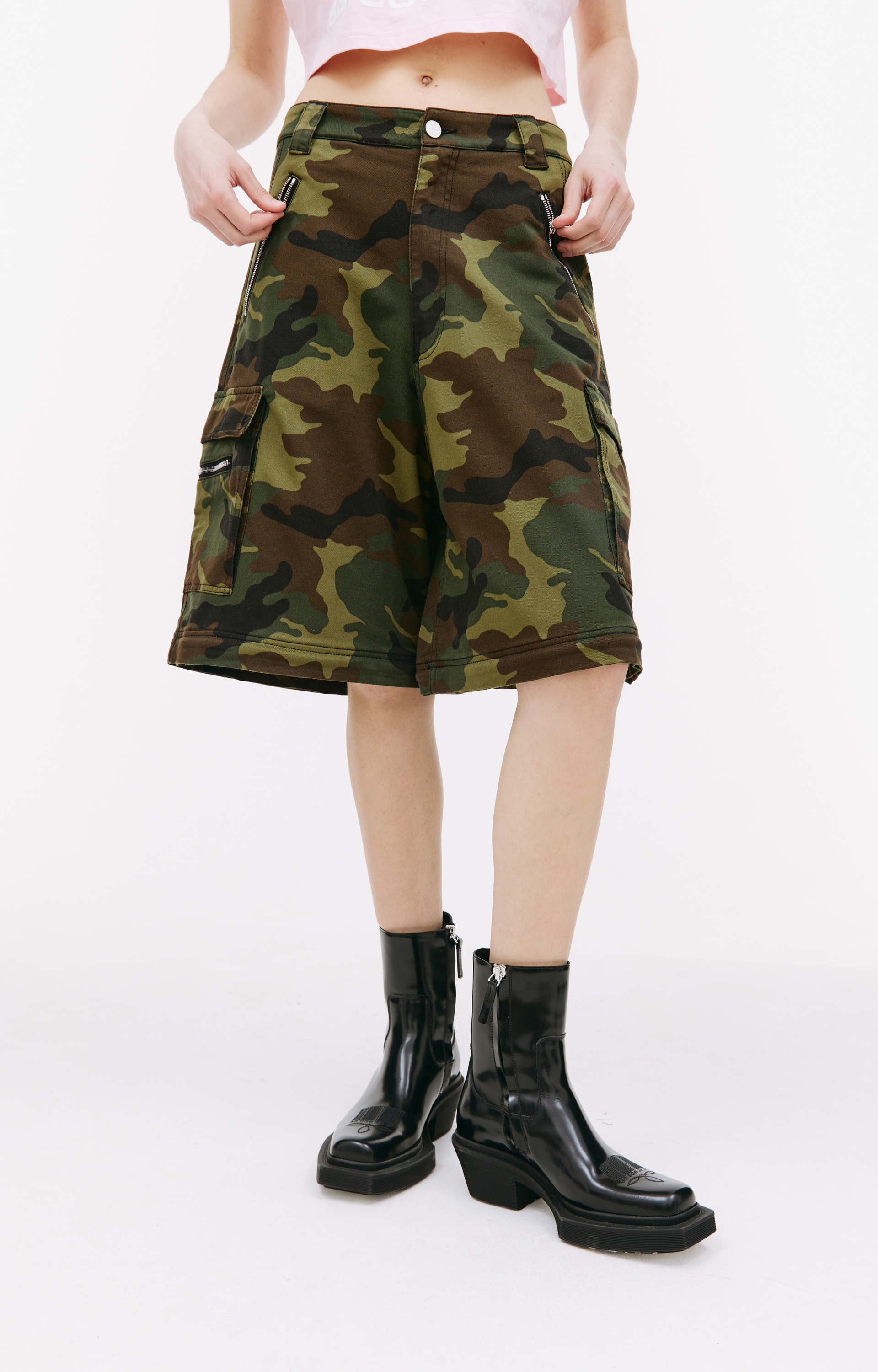 VETEMENTS Transformer camouflage cargo trousers