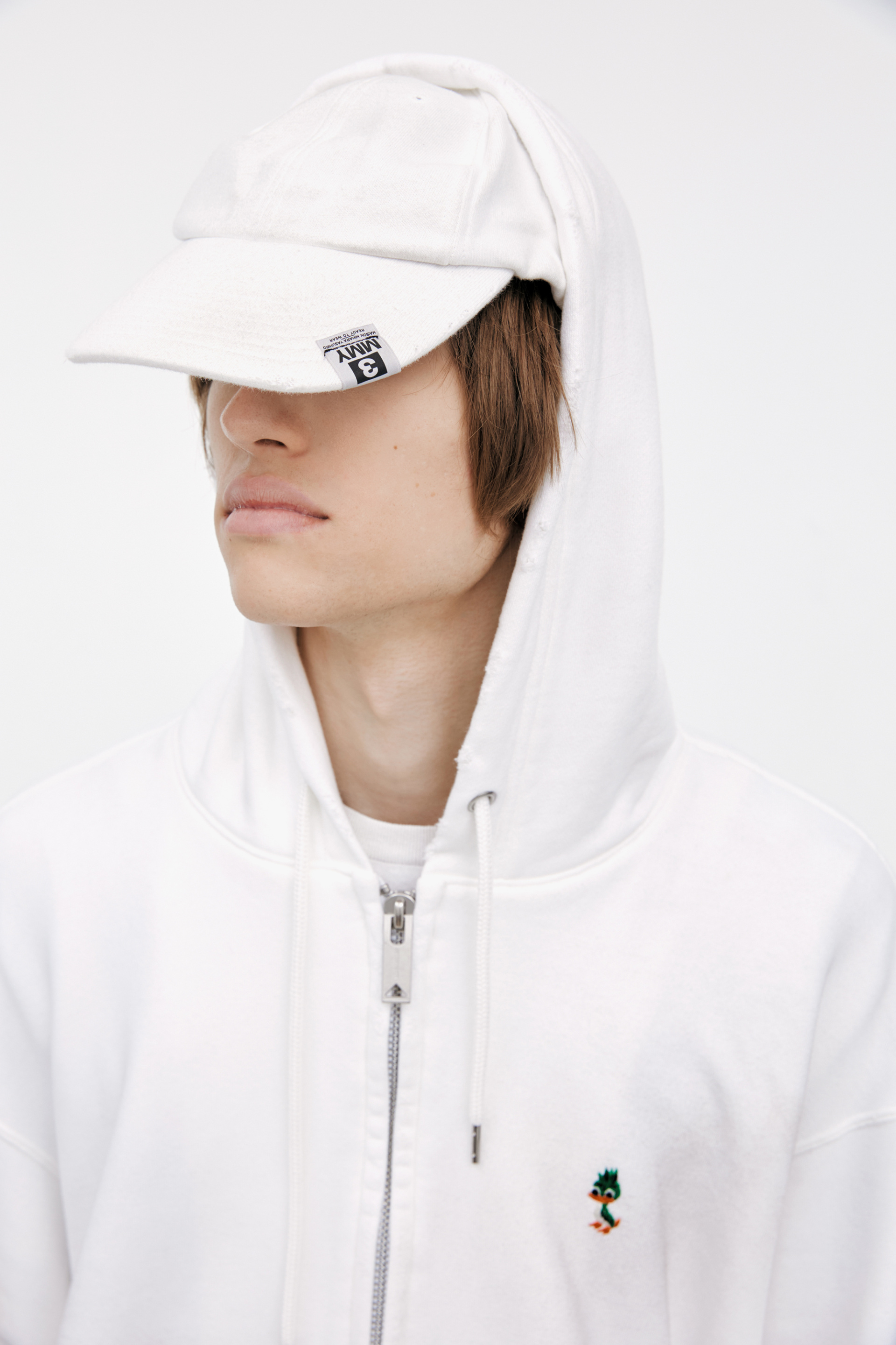 Maison Mihara Yasuhiro White zippered hoodie