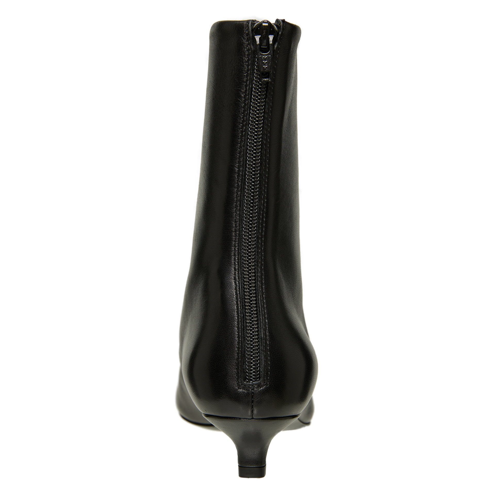 TOTEME Leather ankle boots with a back zipper