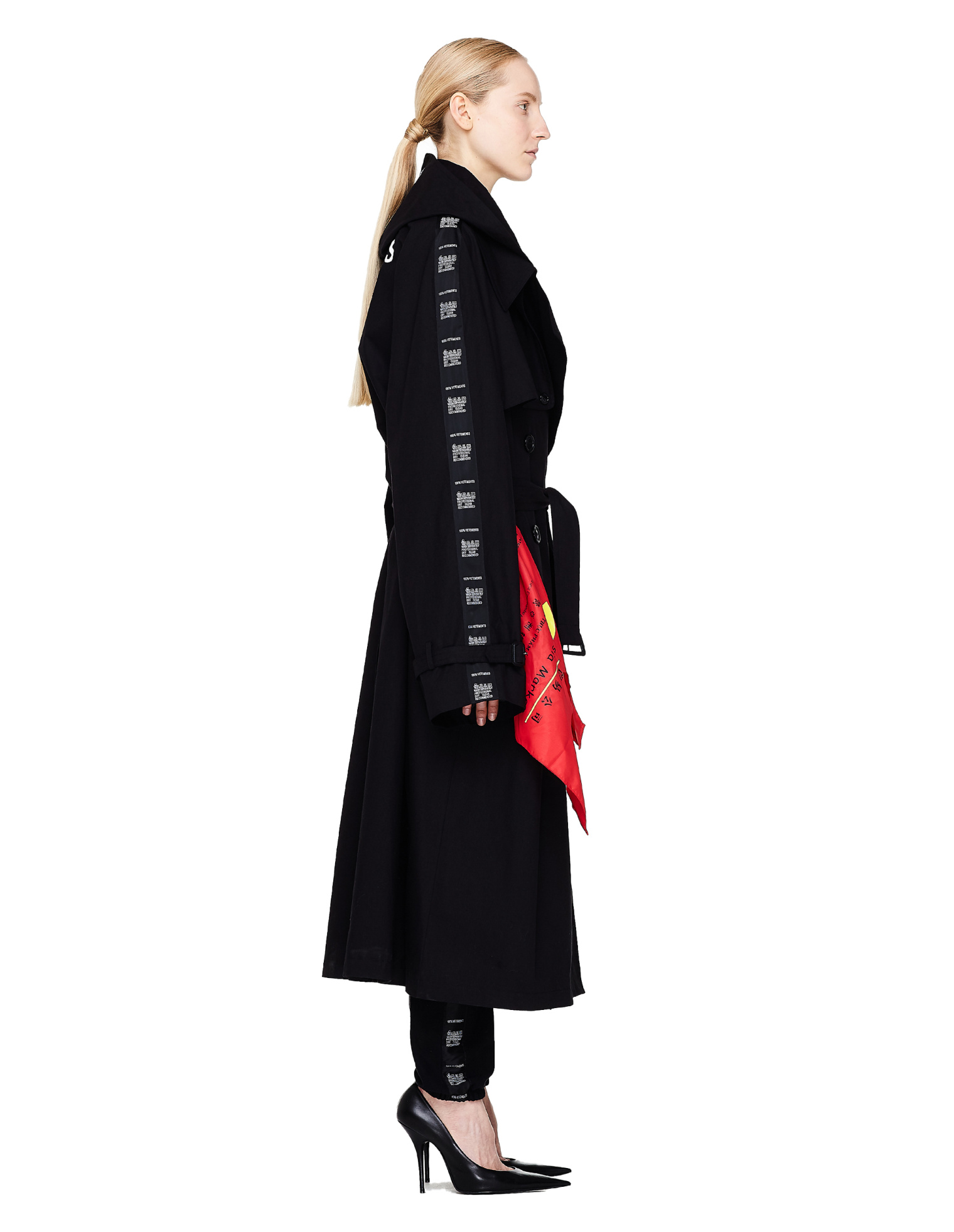 VETEMENTS Двубортный плащ с логотипом