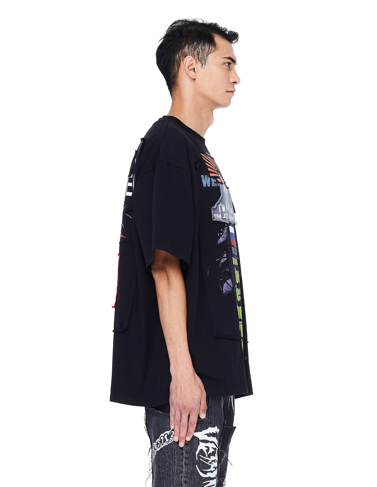 VETEMENTS Russia Black T-shirt with Patches