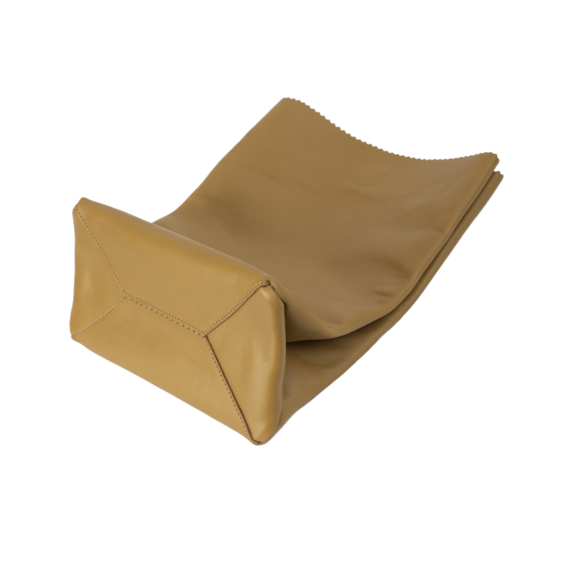 VETEMENTS Logo Paper Bag Pouch