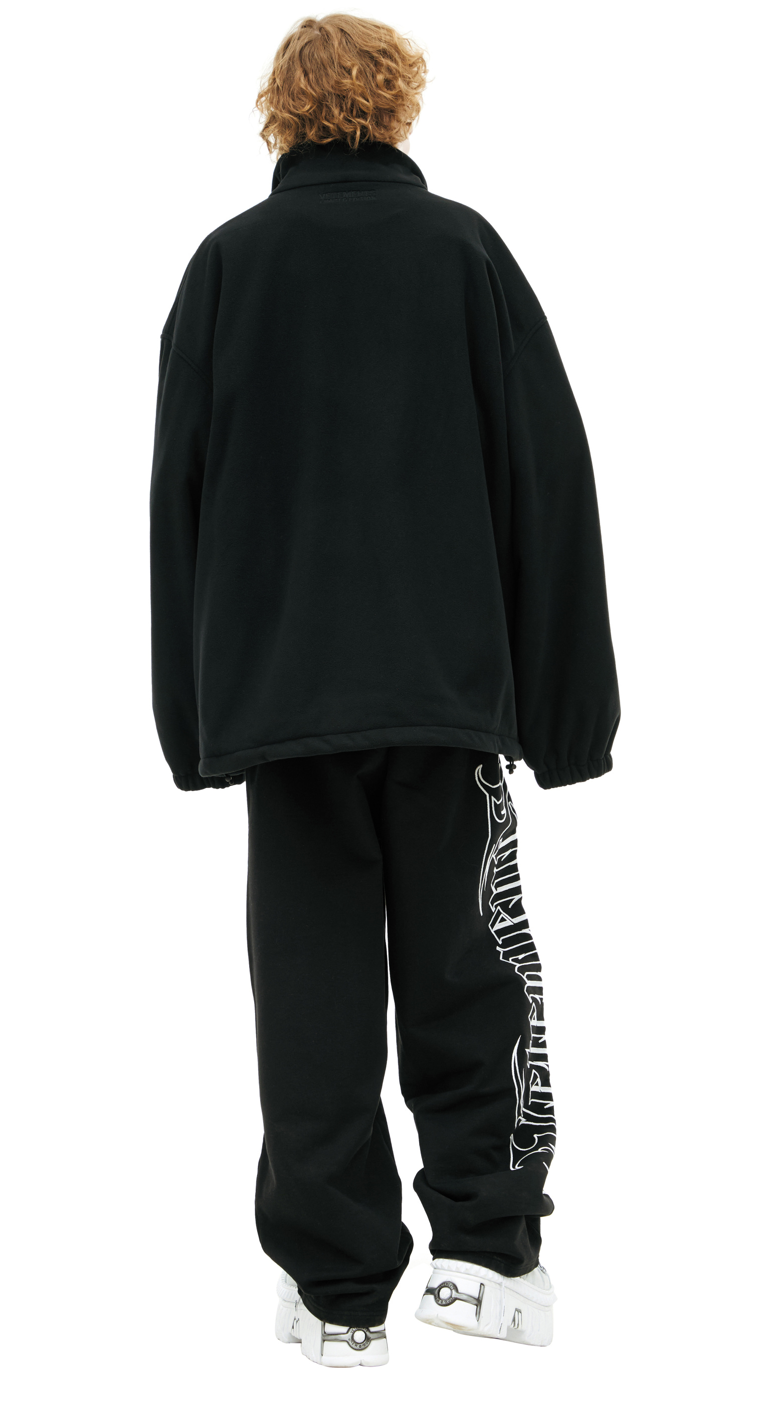 VETEMENTS Logo fleece jacket