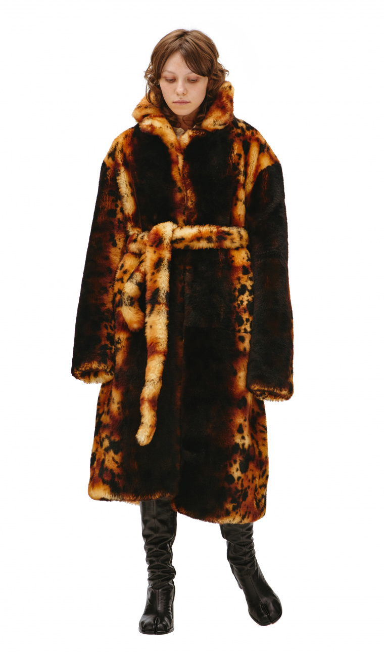 VETEMENTS Fur coat