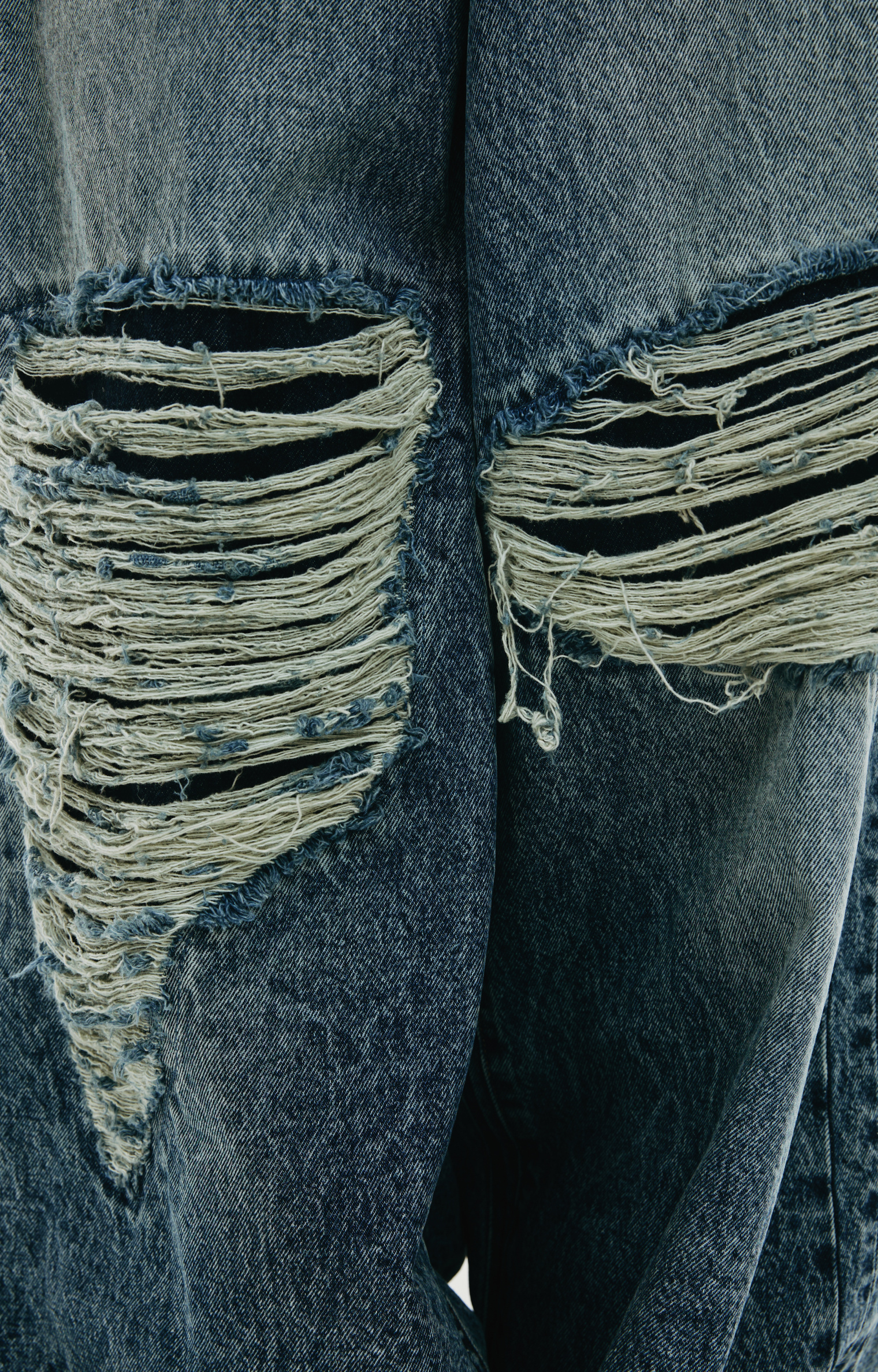 VETEMENTS Distressed wide-leg jeans