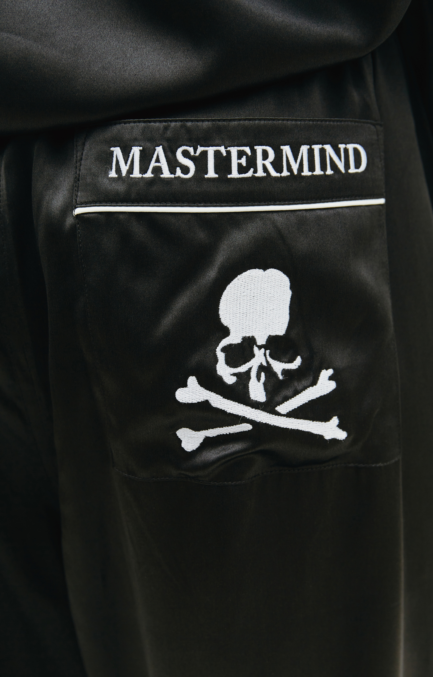Mastermind WORLD Silk pyjama set