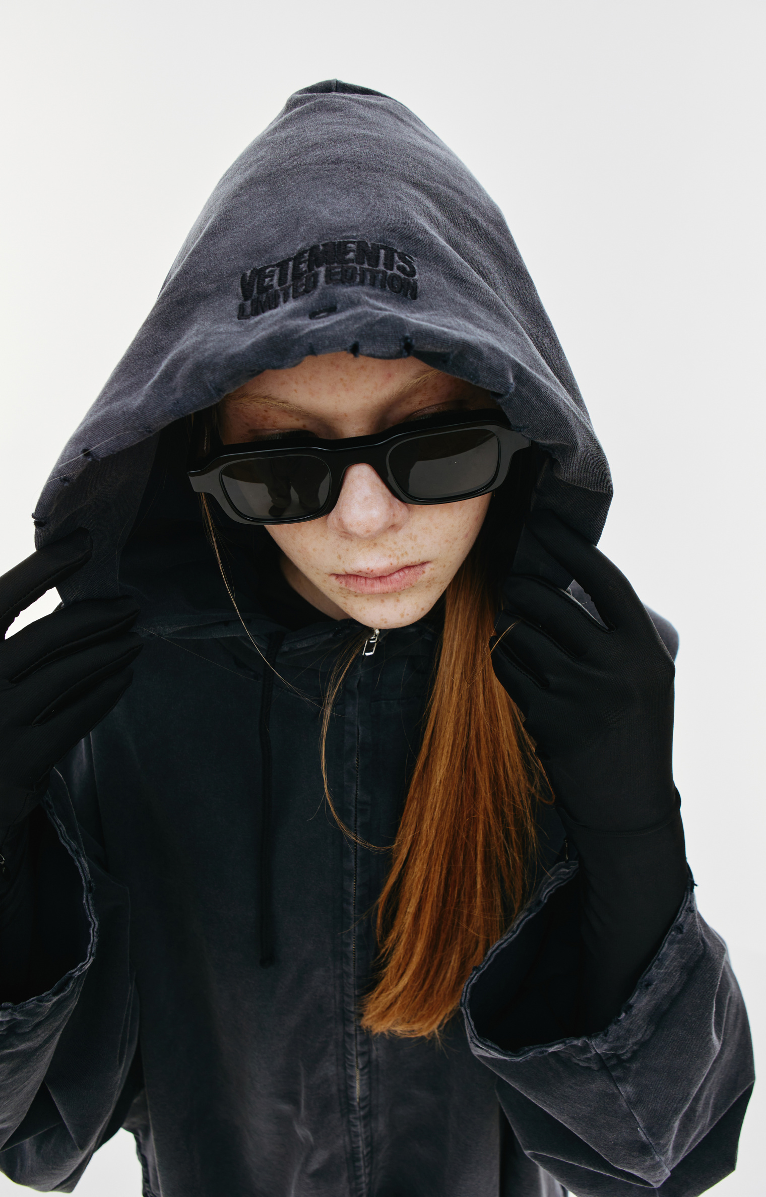 VETEMENTS Zip up oversized hoodie