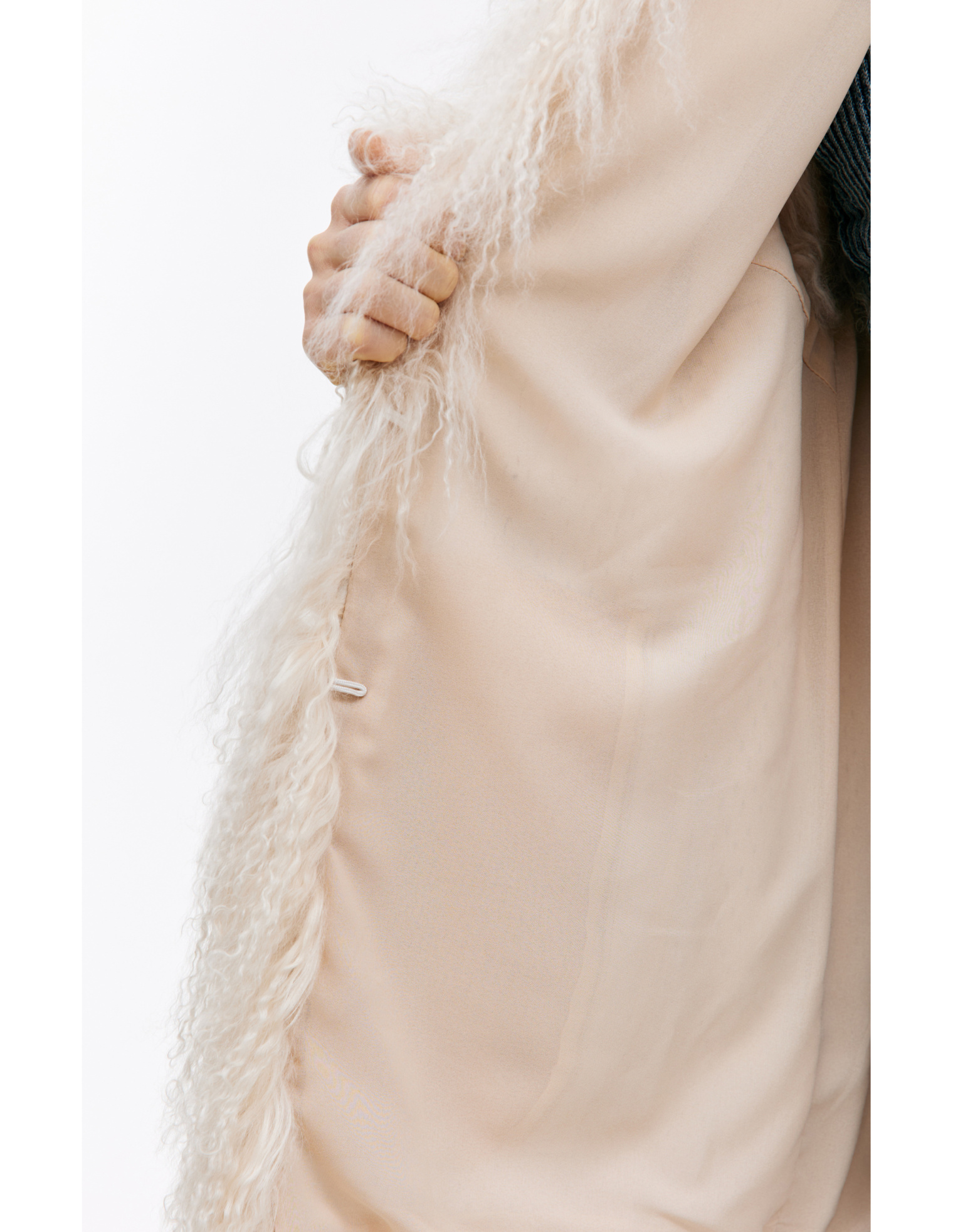 Blumarine Меховой жилет с кожаными ремнями