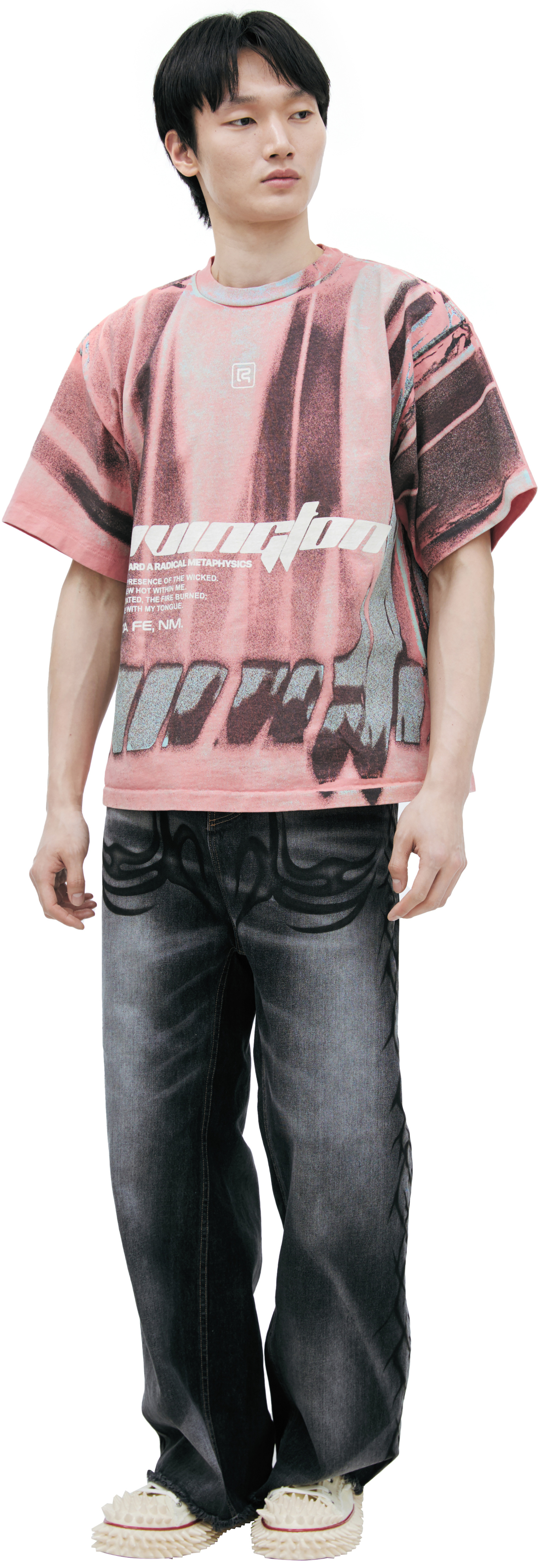 Buy RRR123 men pink t-shirt with a logo for $460 online on SV77 