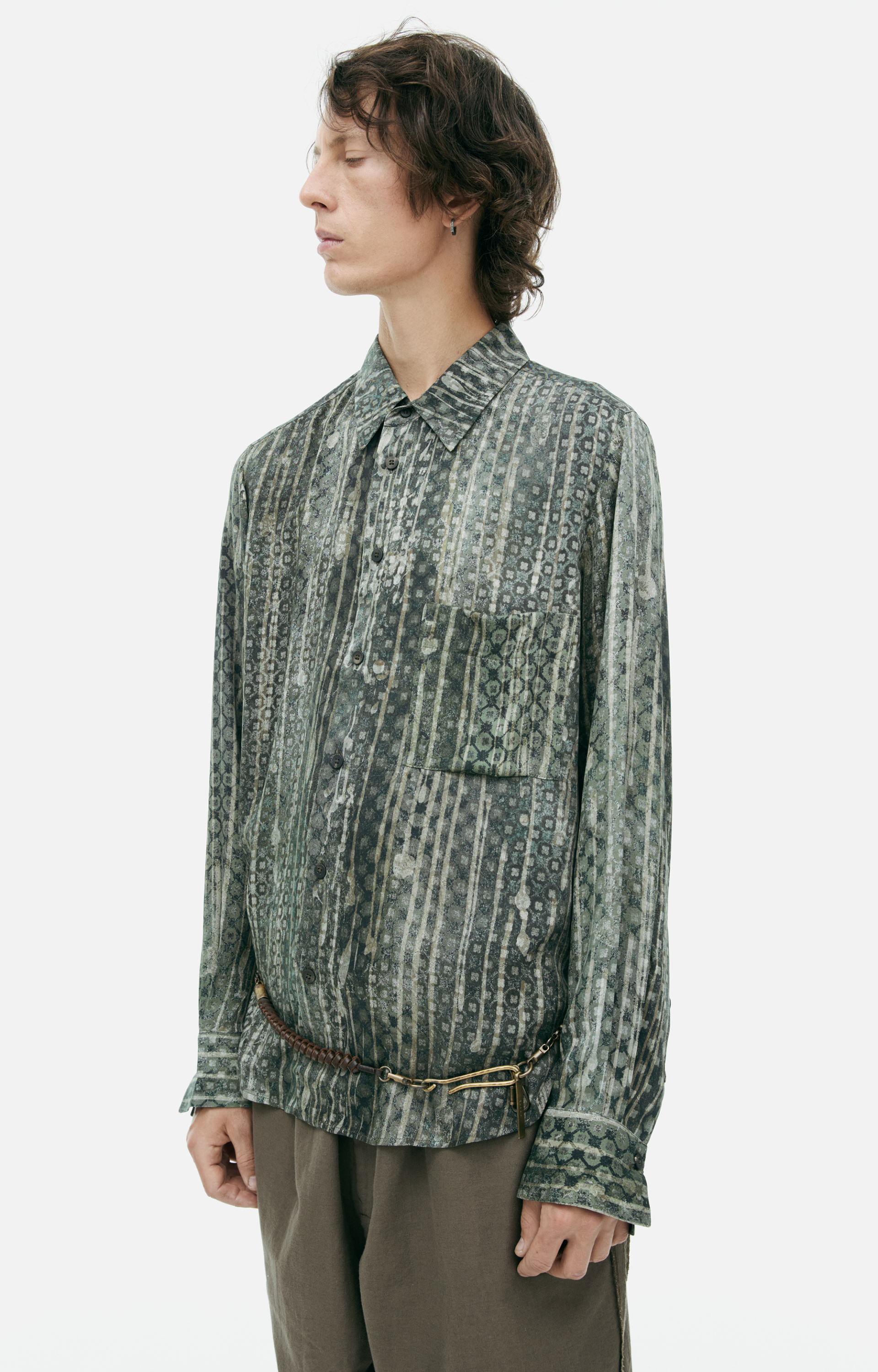 Ziggy Chen Shirt with a green print