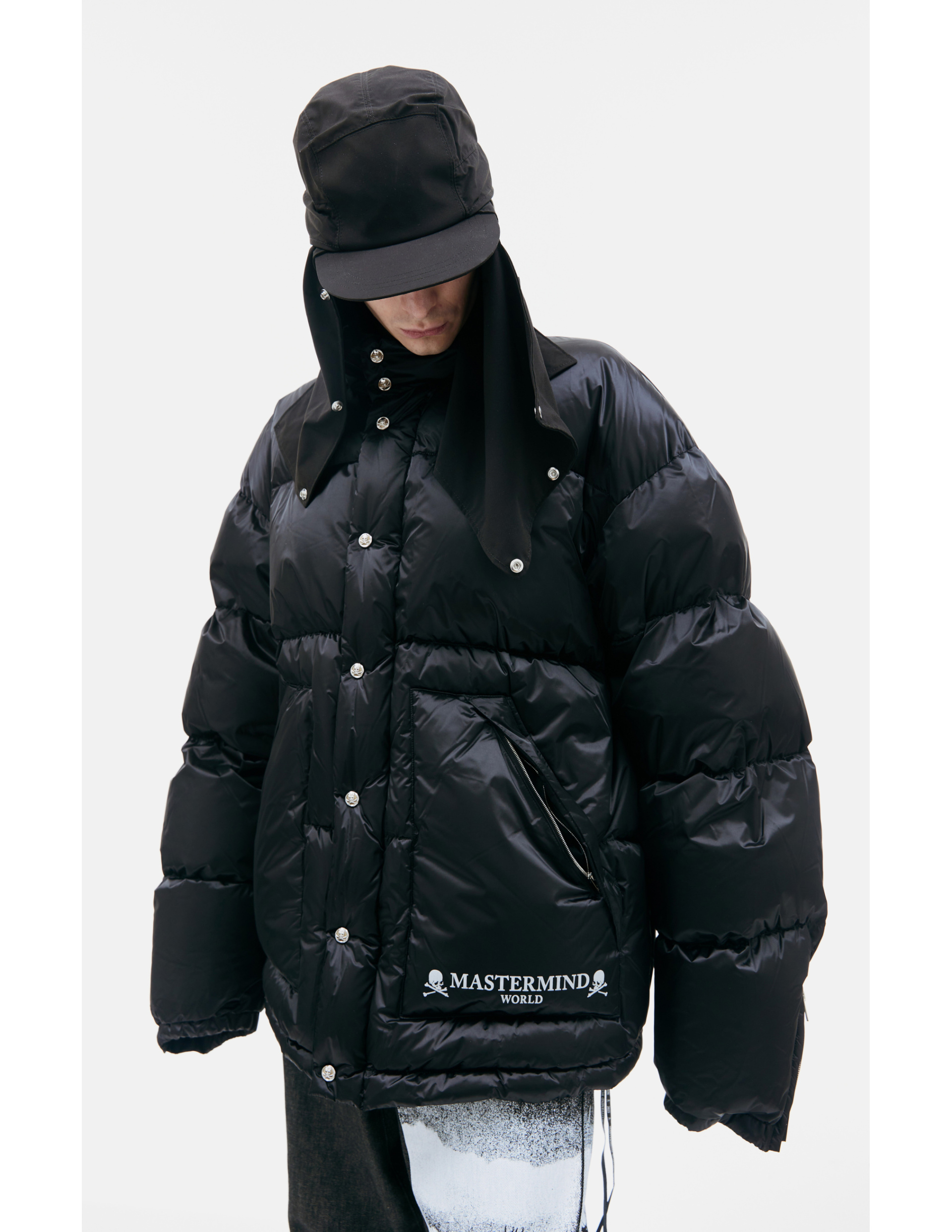 Mastermind WORLD Black logo down jacket