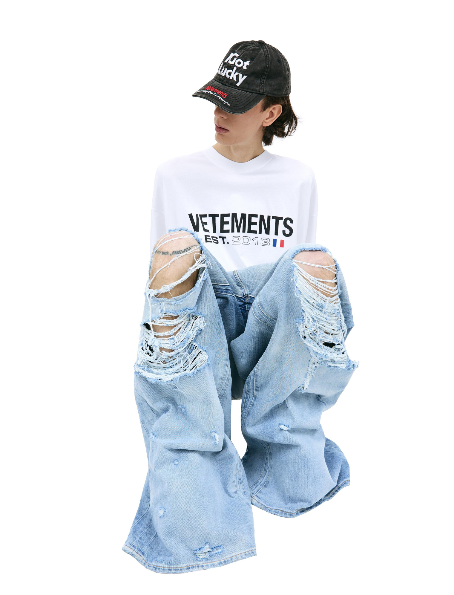 VETEMENTS Широкие раваные джинсы