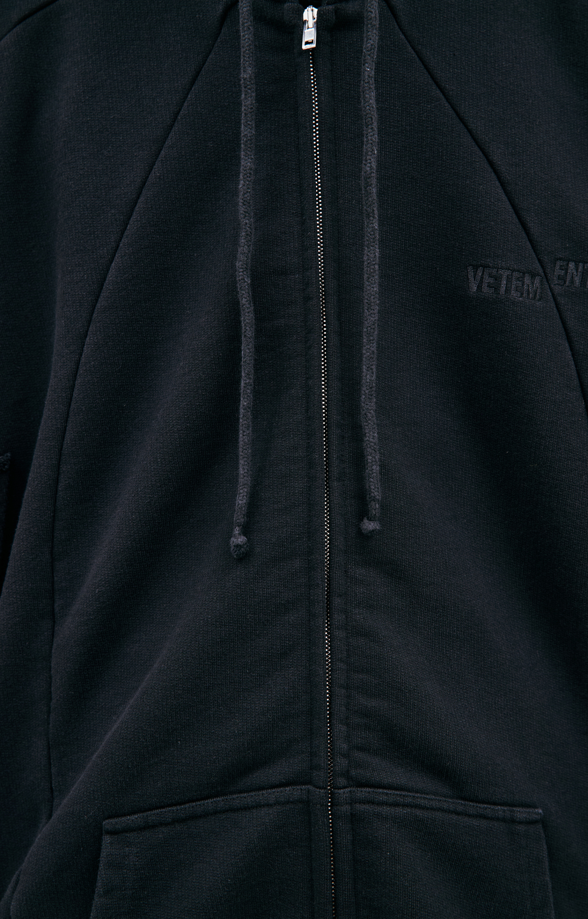 VETEMENTS Black hoodie with zipper