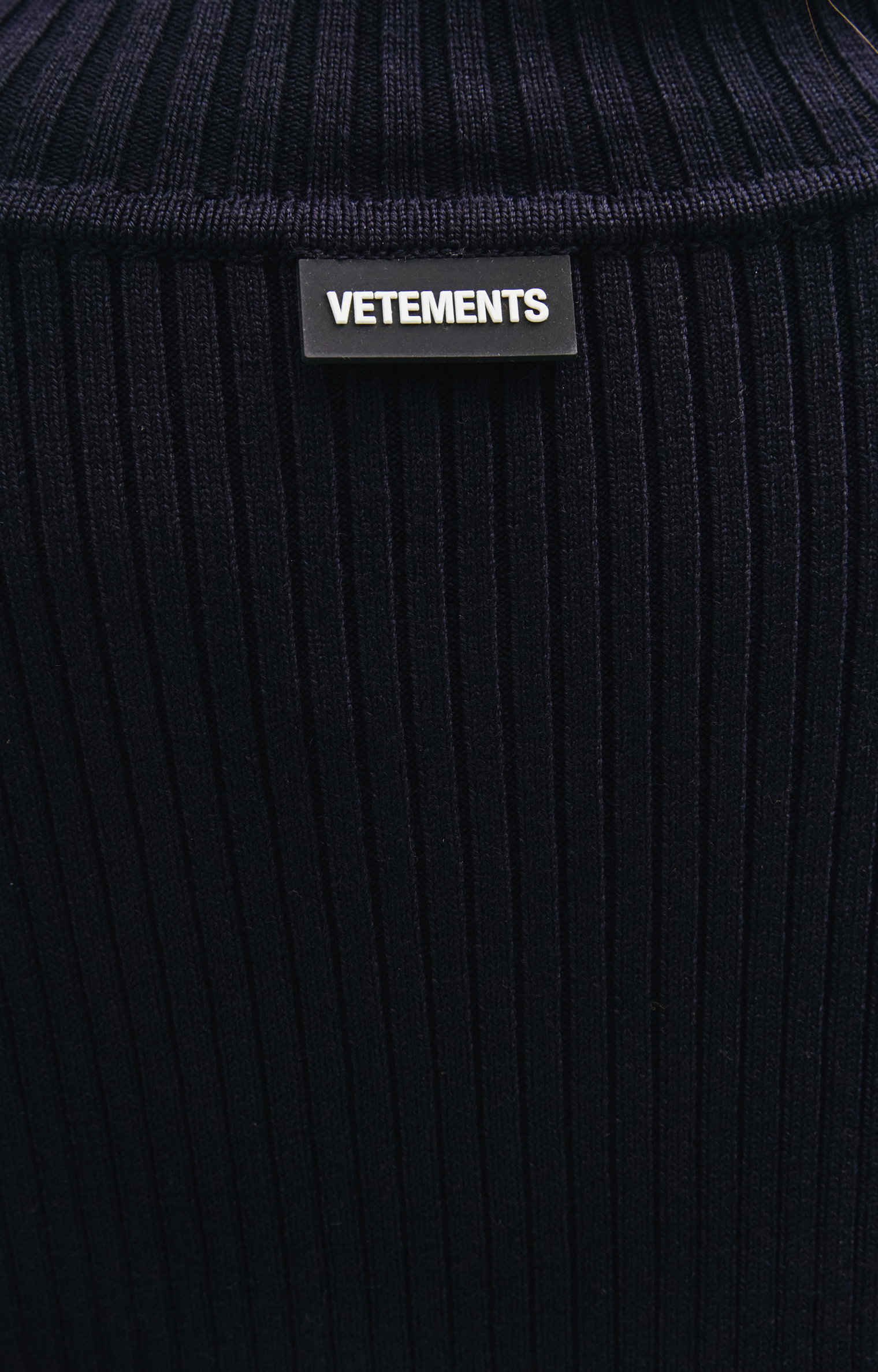 VETEMENTS Wool zipped cardigan