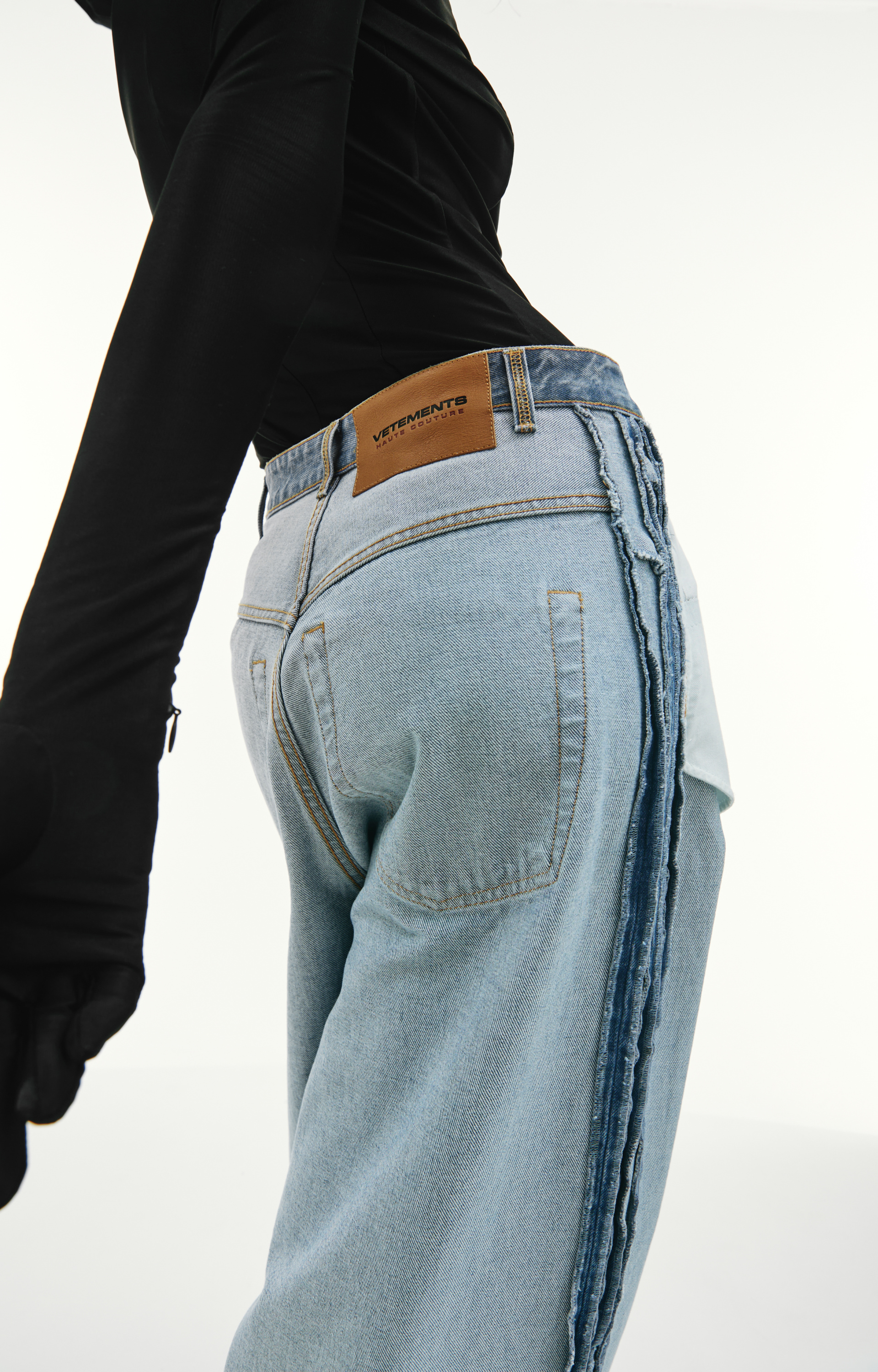 VETEMENTS Inside-out effect jeans