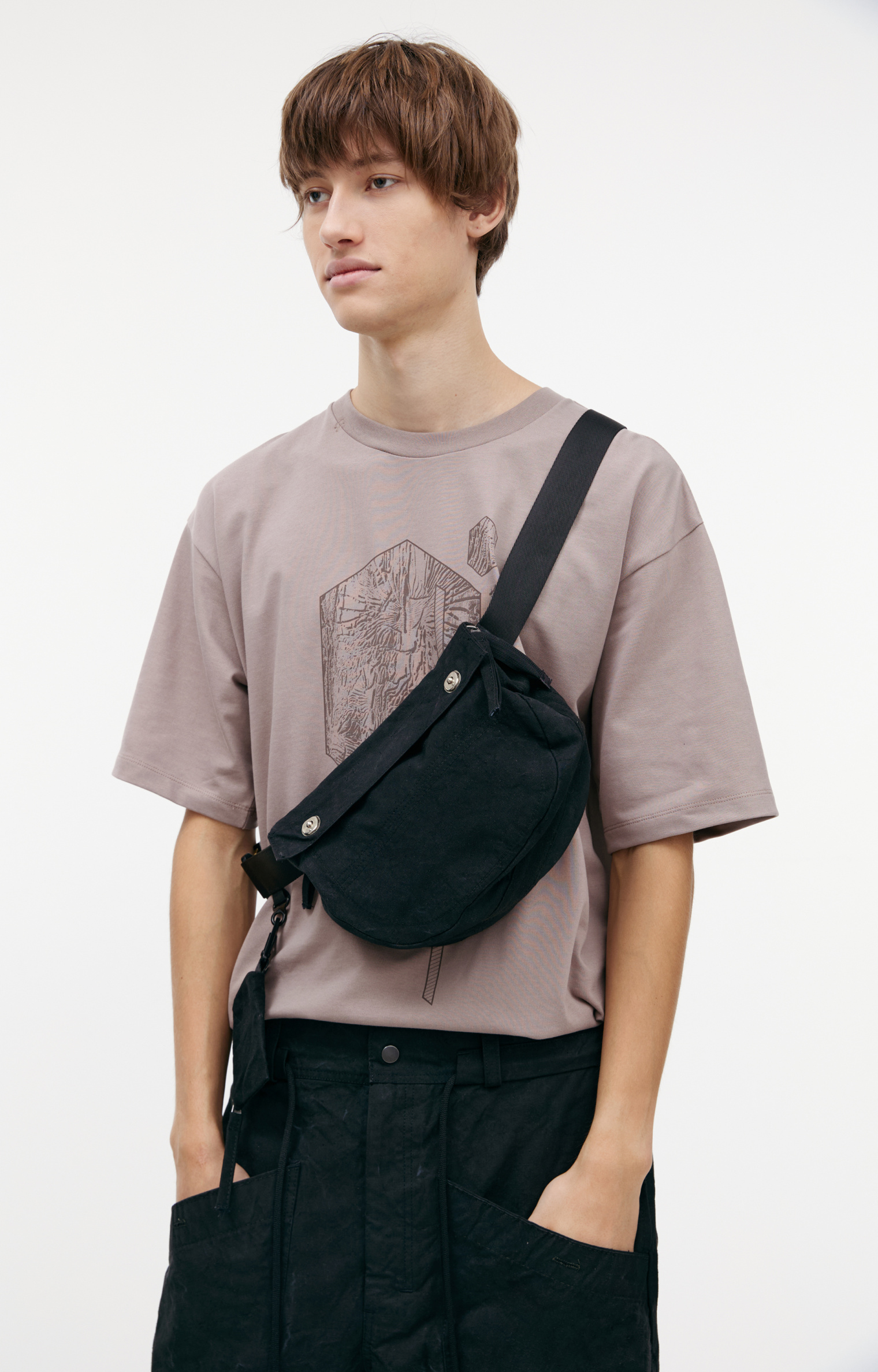 PLANIMETRY Black button bag