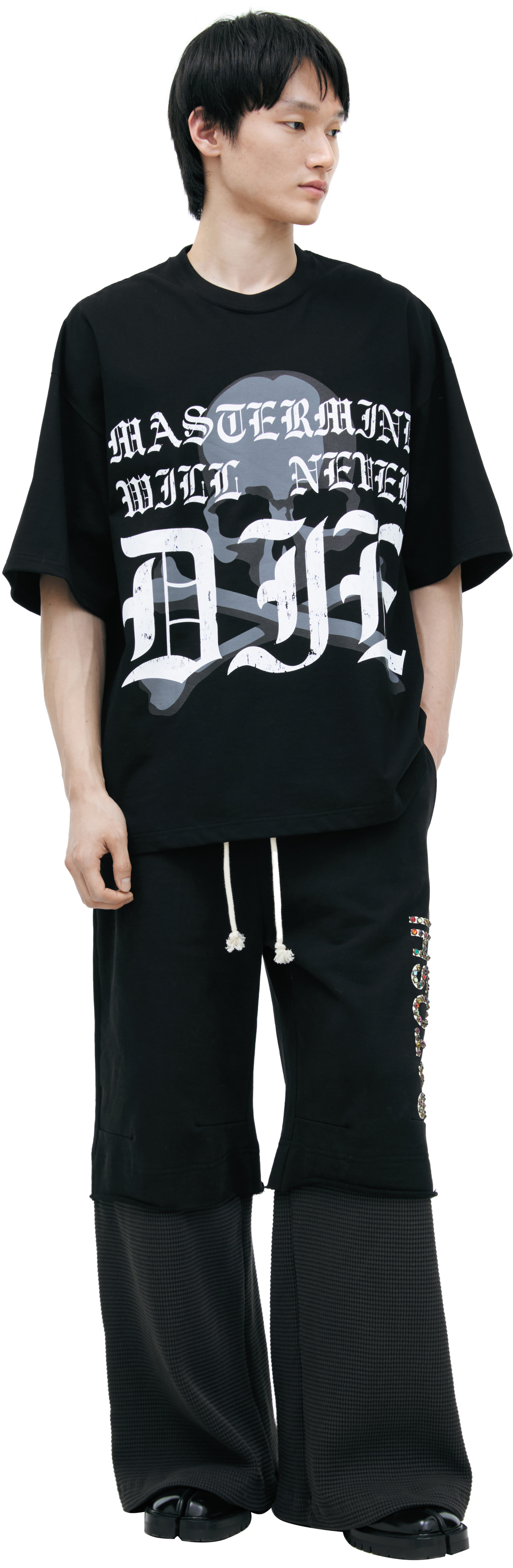 Buy Mastermind WORLD men black will never die t-shirt for €565