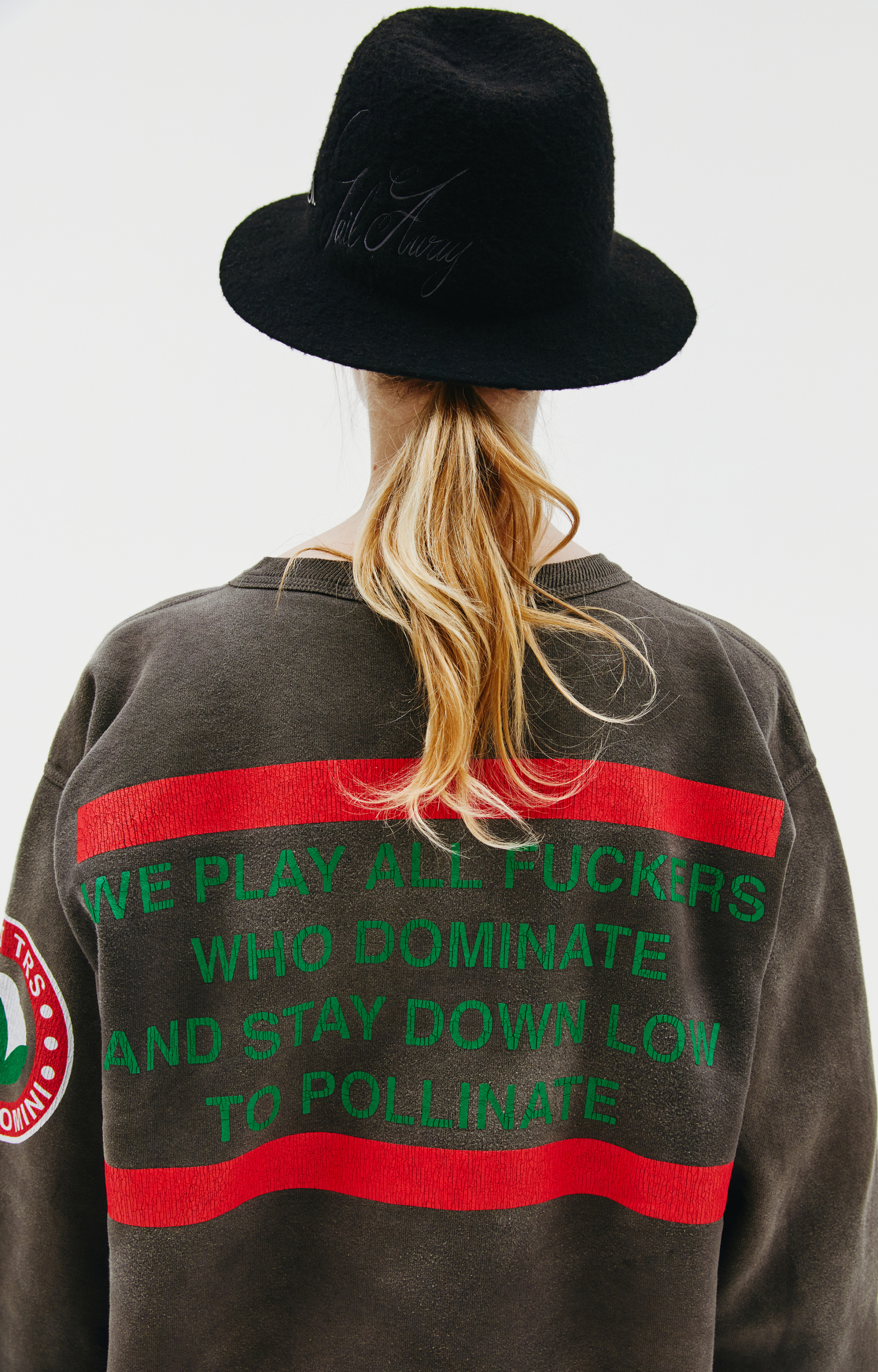 Saint Michael Sweatshirt with cracked print