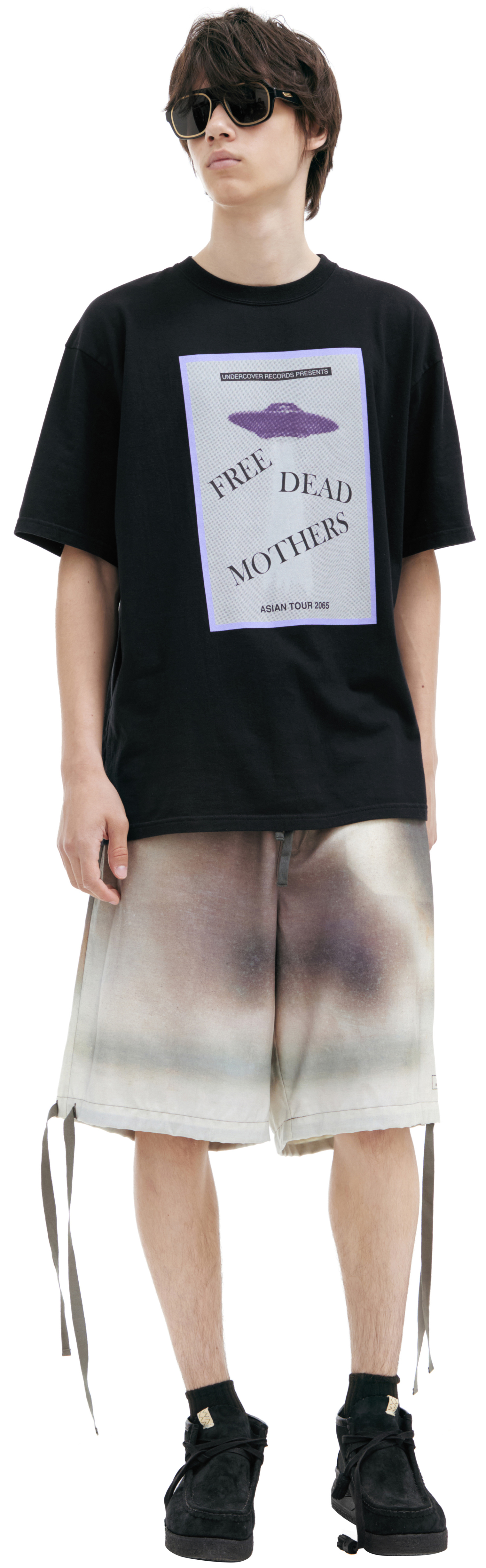 Undercover \'Free dead mothers\' t-shirts