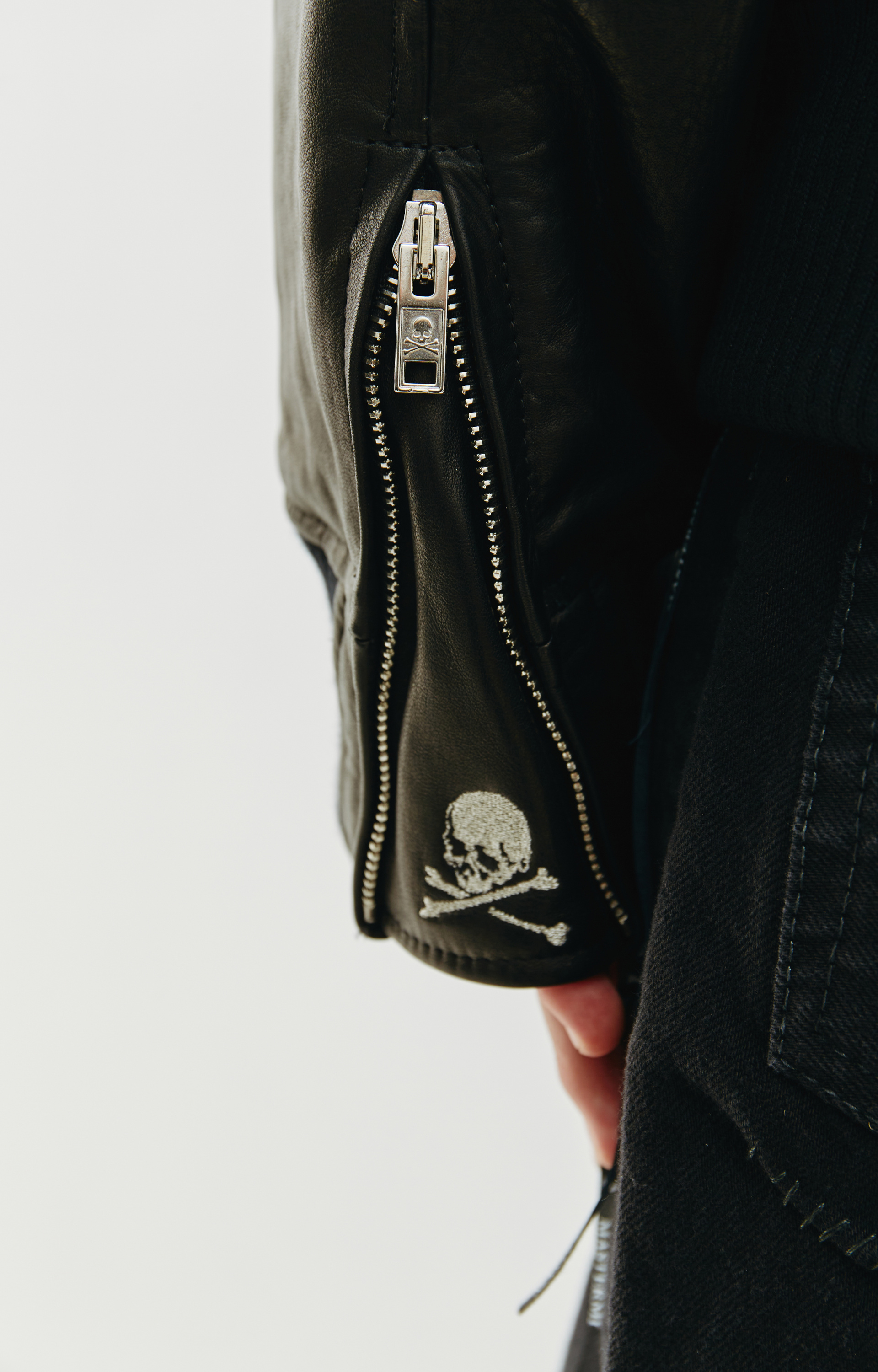 Mastermind WORLD Logo leather jacket