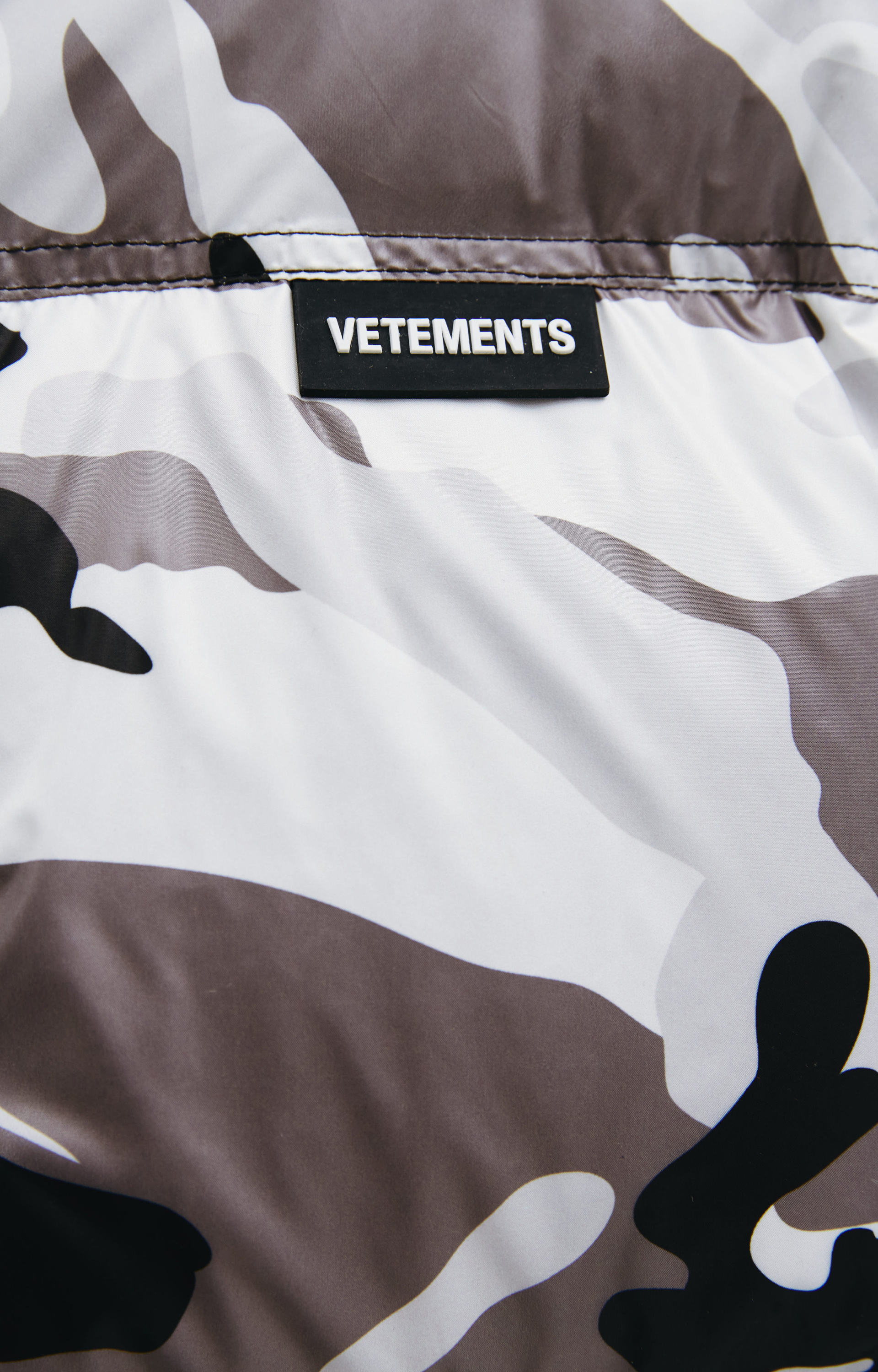 VETEMENTS Camouflage down jacket