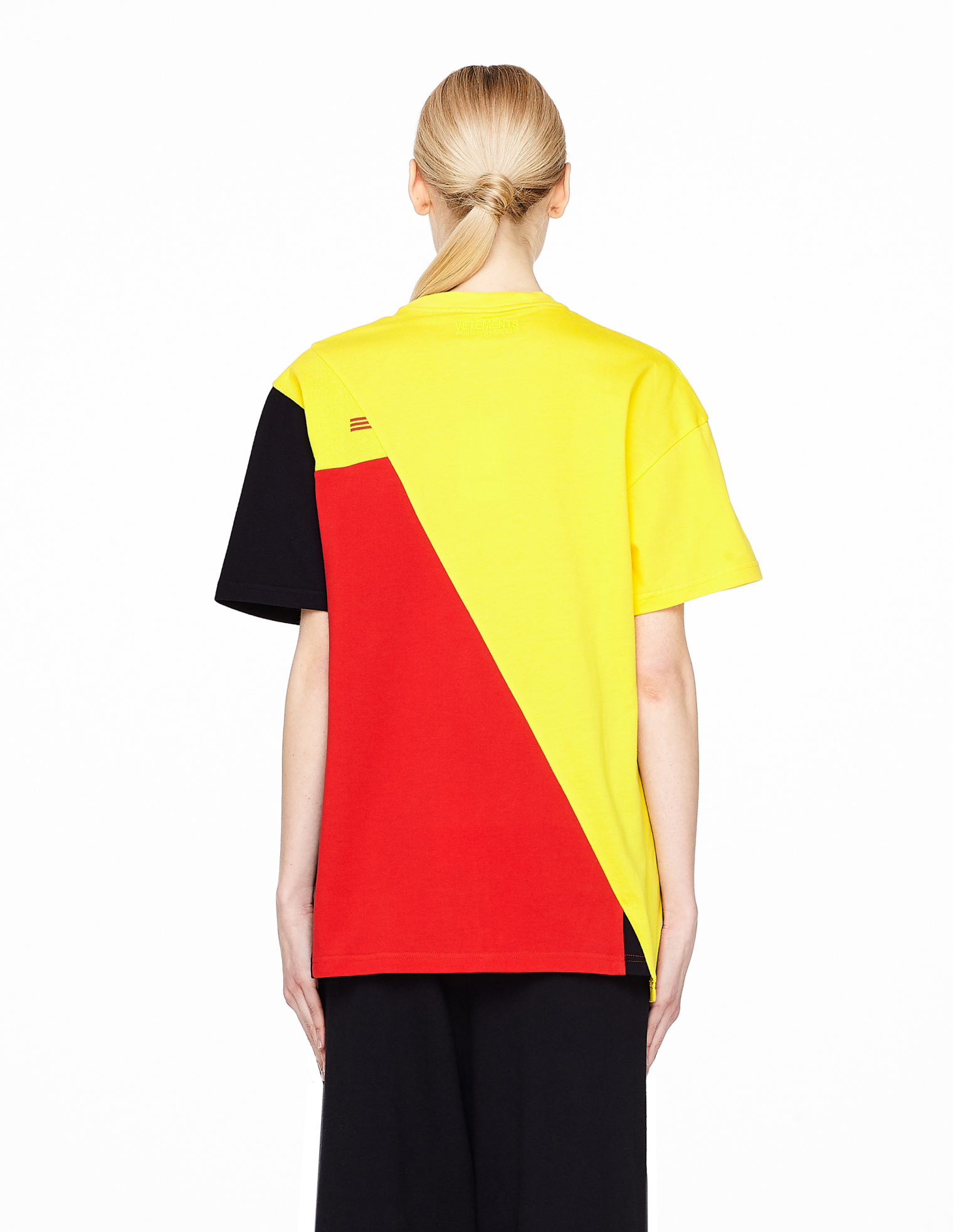 VETEMENTS Хлопковая футболка с принтом DHL
