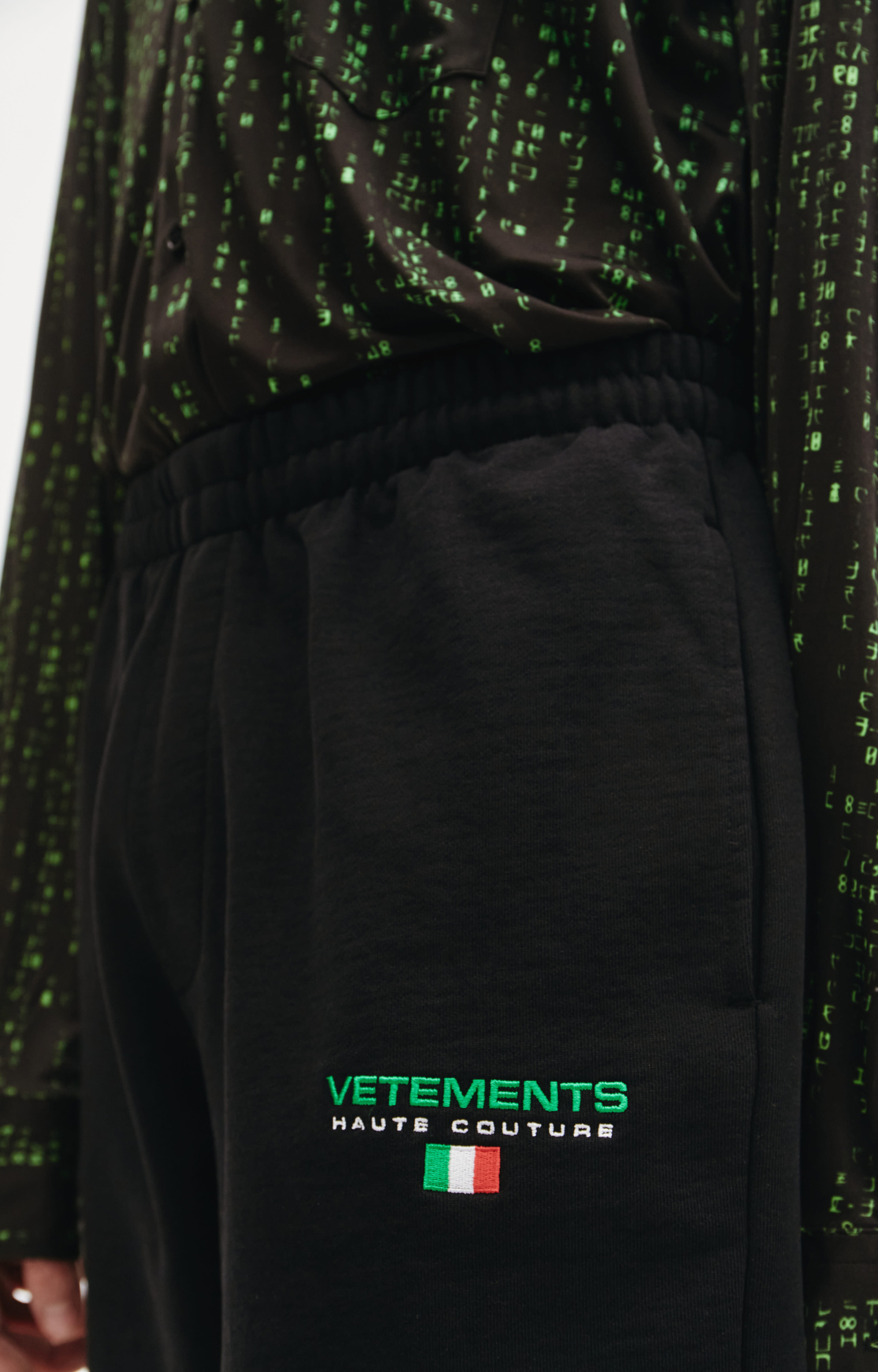 VETEMENTS Спортивные брюки с вышитым логотипом