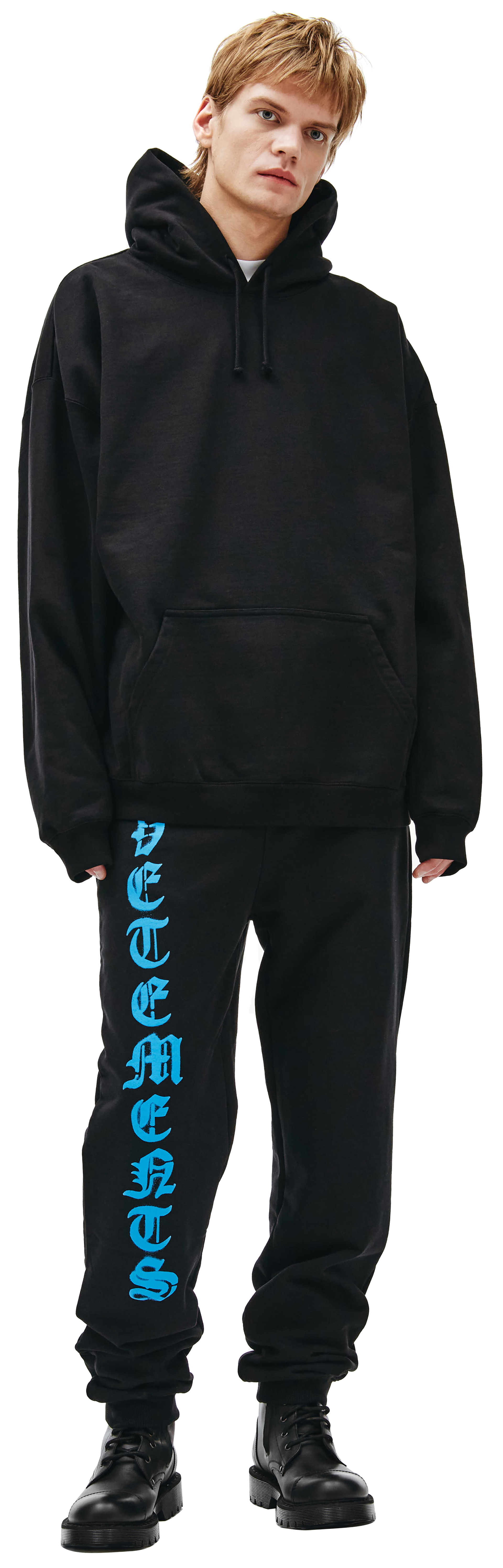 VETEMENTS Oversized Hoodie in Black