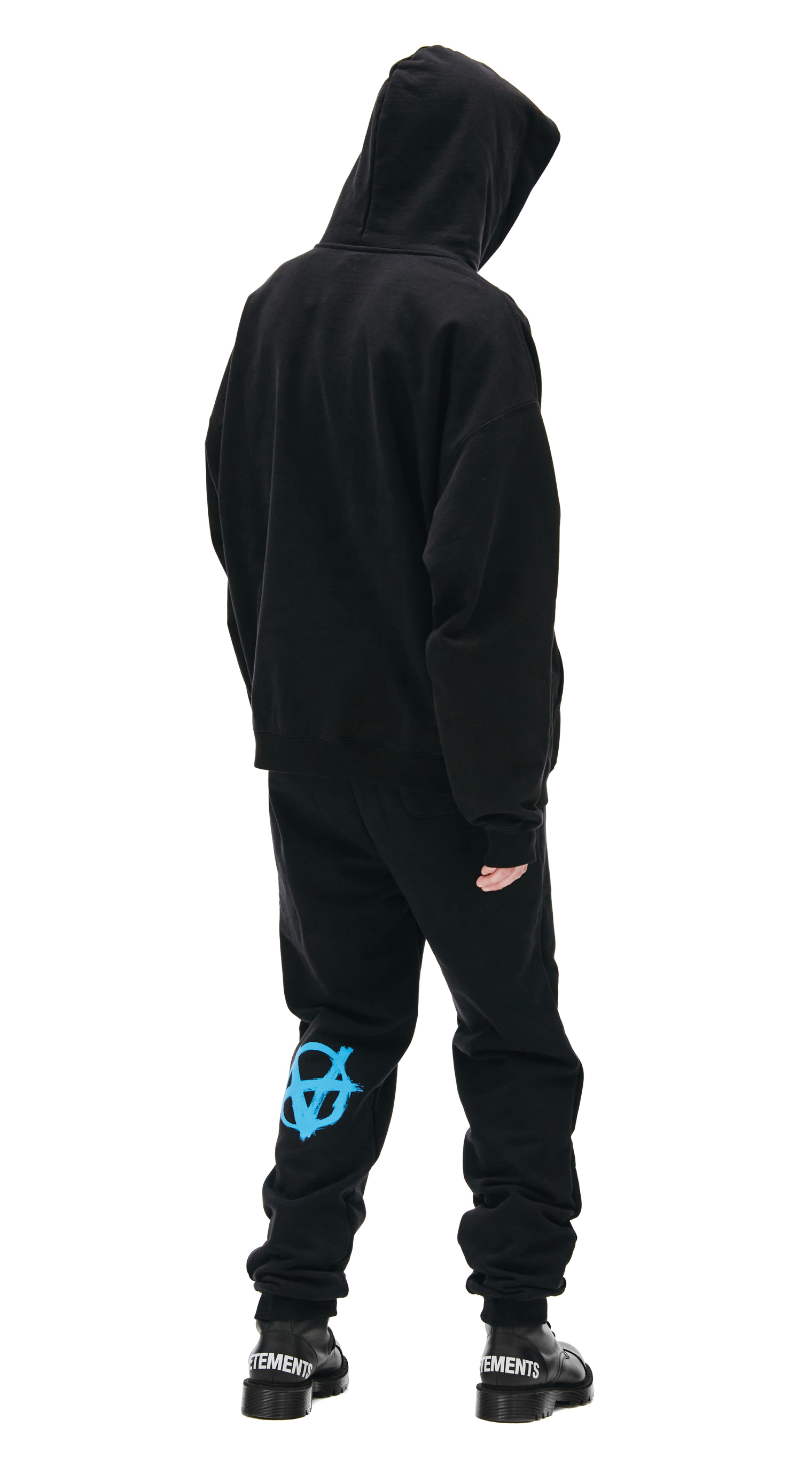VETEMENTS Oversized Hoodie in Black