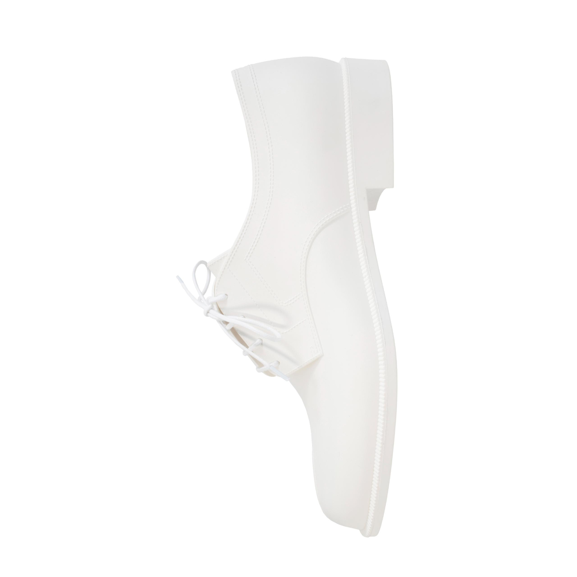 Maison Margiela White Tabi shoes