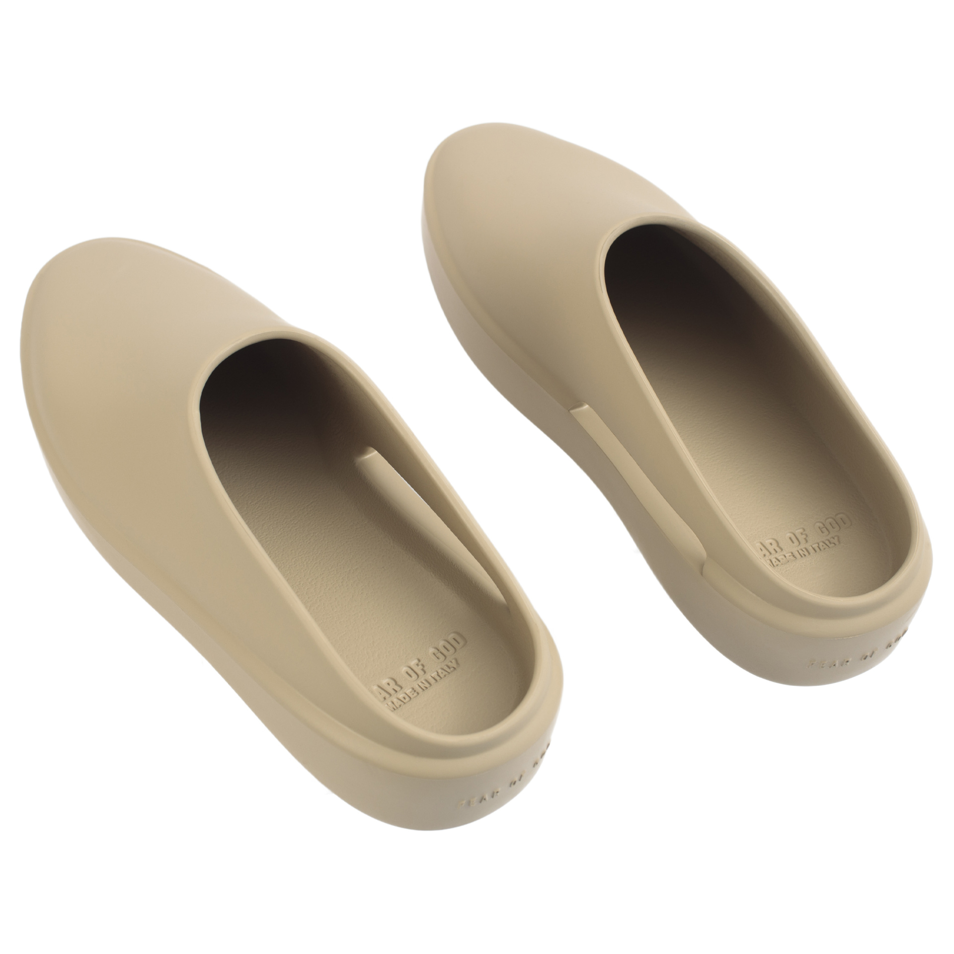 Fear of God Essentials The California mules in almond