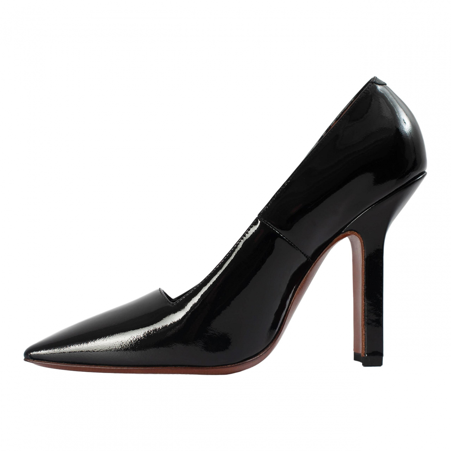 VETEMENTS Patent leather pumps with Logo