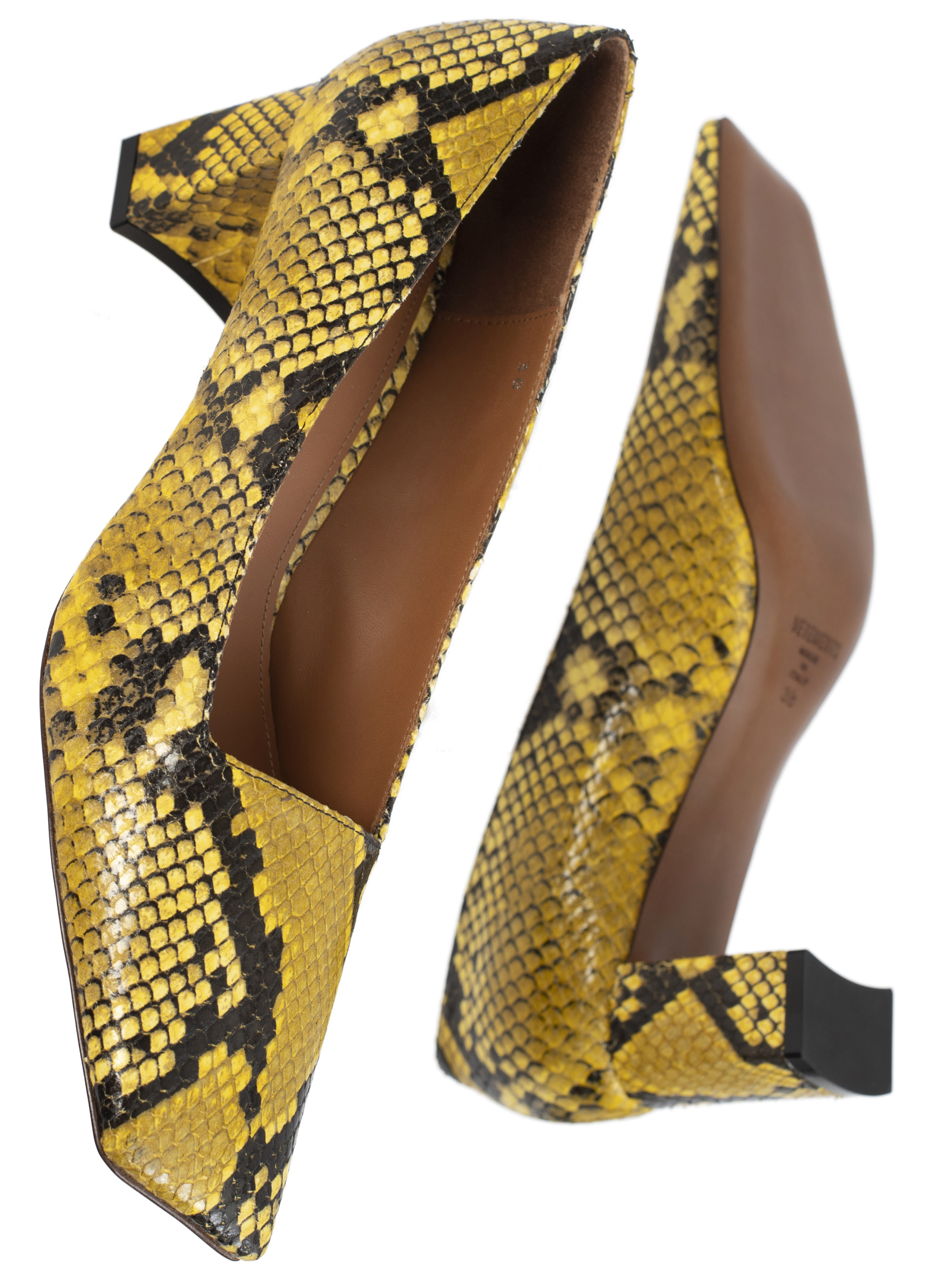 VETEMENTS Block heel snake-effect leather Pumps