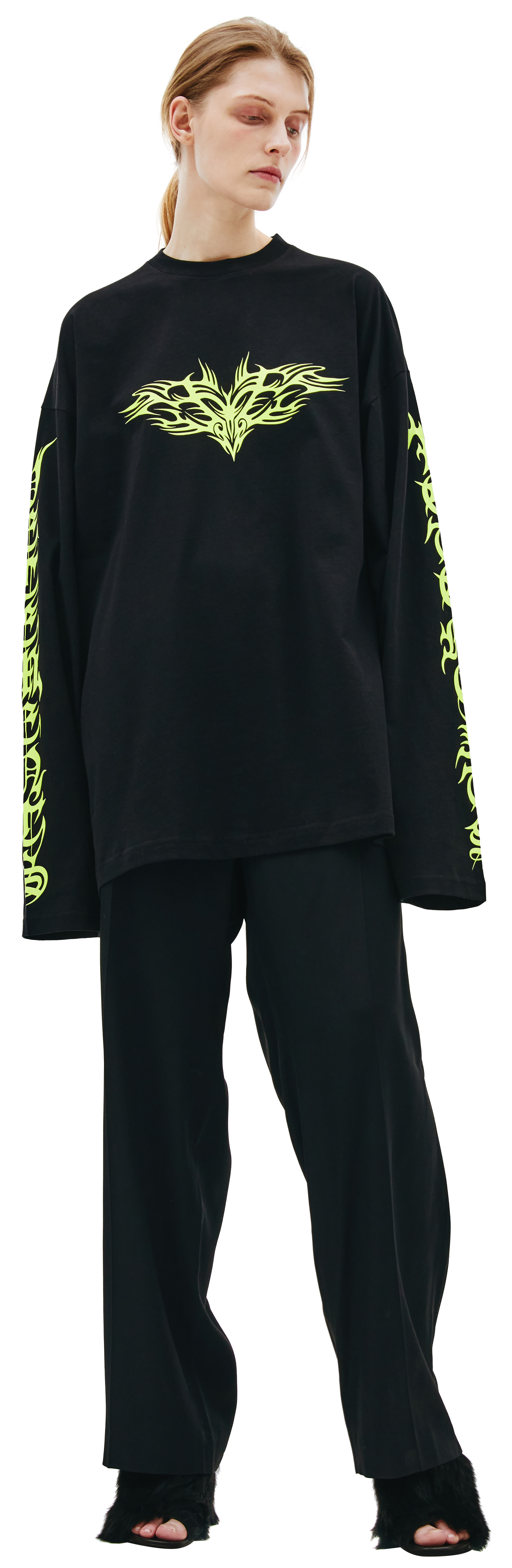 VETEMENTS Gothic print longsleeve t-shirt in black