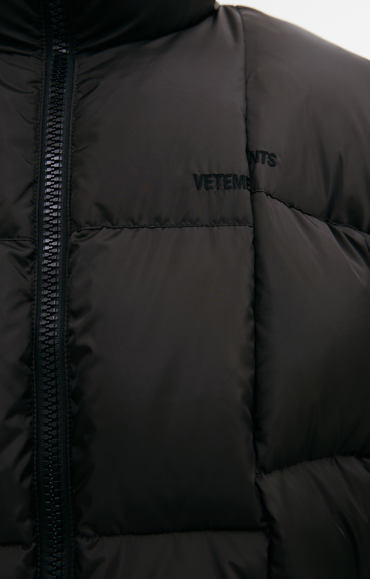 VETEMENTS Down jacket with logo